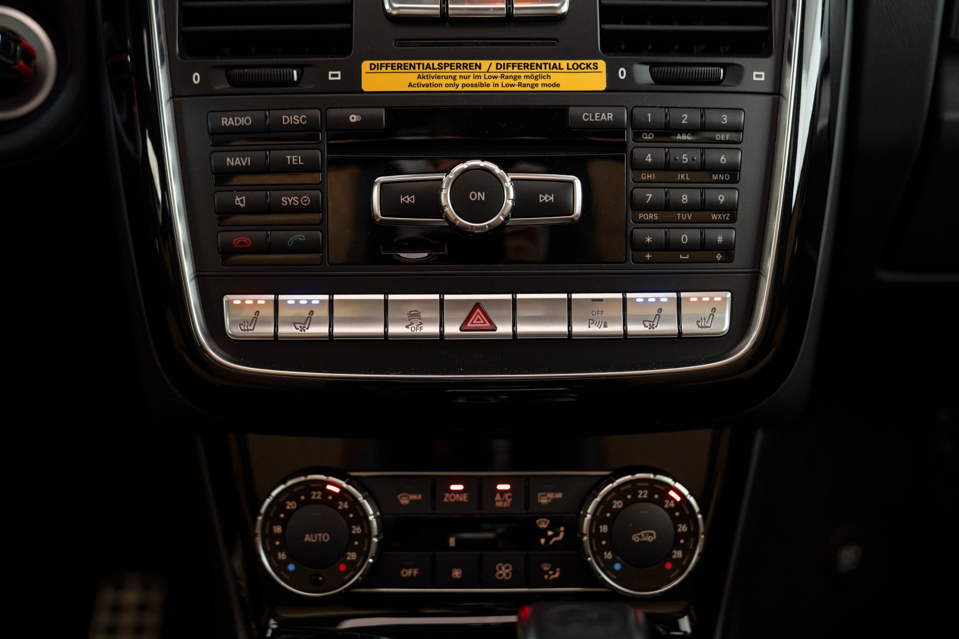 MERCEDES-BENZ G 65 AMG Automatic-image-14