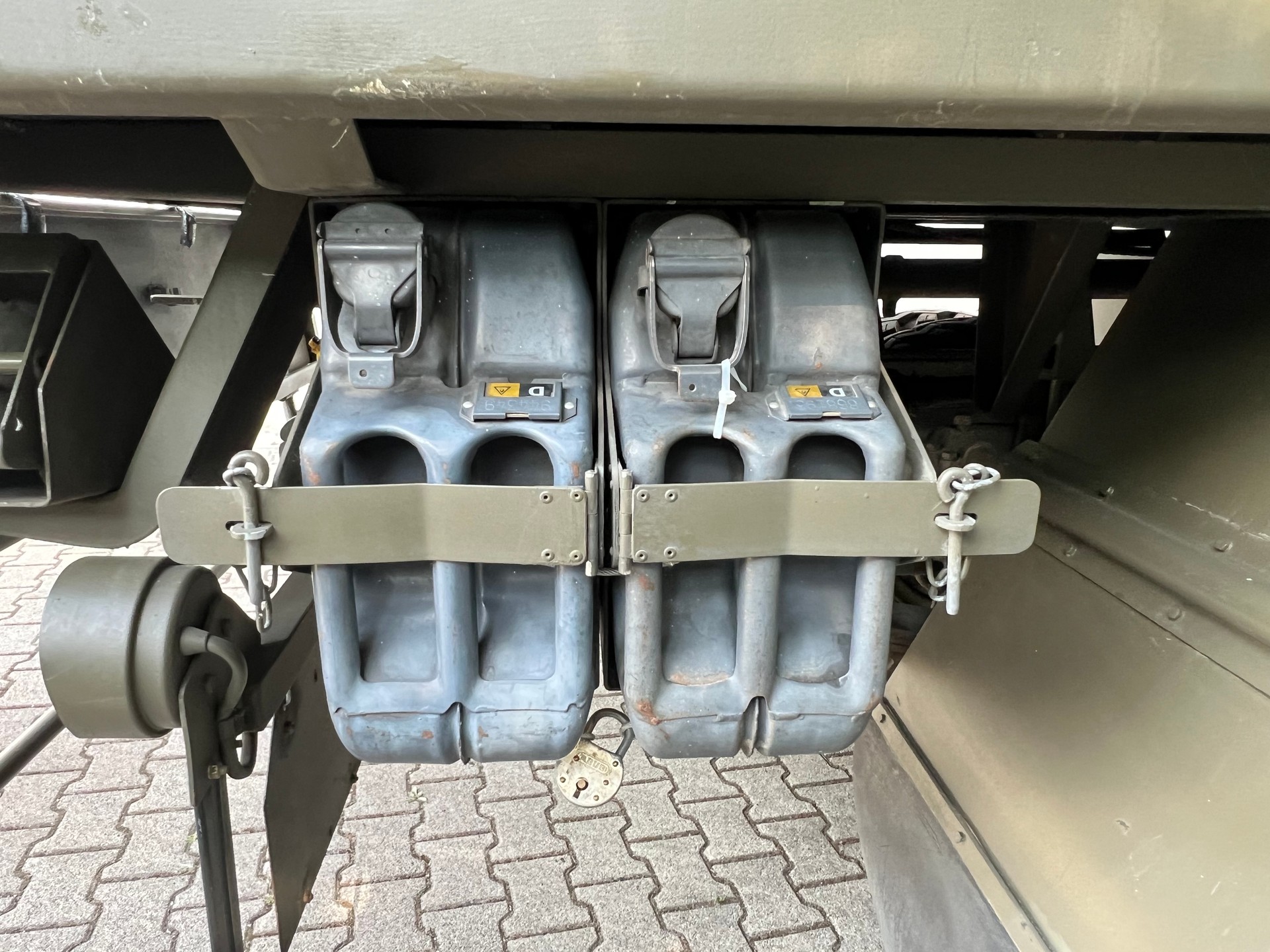 SAURER 2 DM Berna 2VM 4 x 4 Camper-image-20