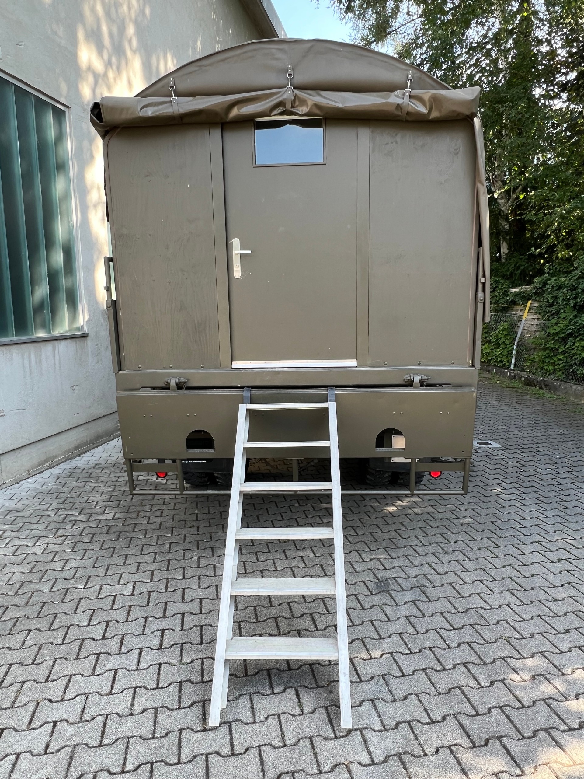SAURER 2 DM Berna 2VM 4 x 4 Camper-image-24