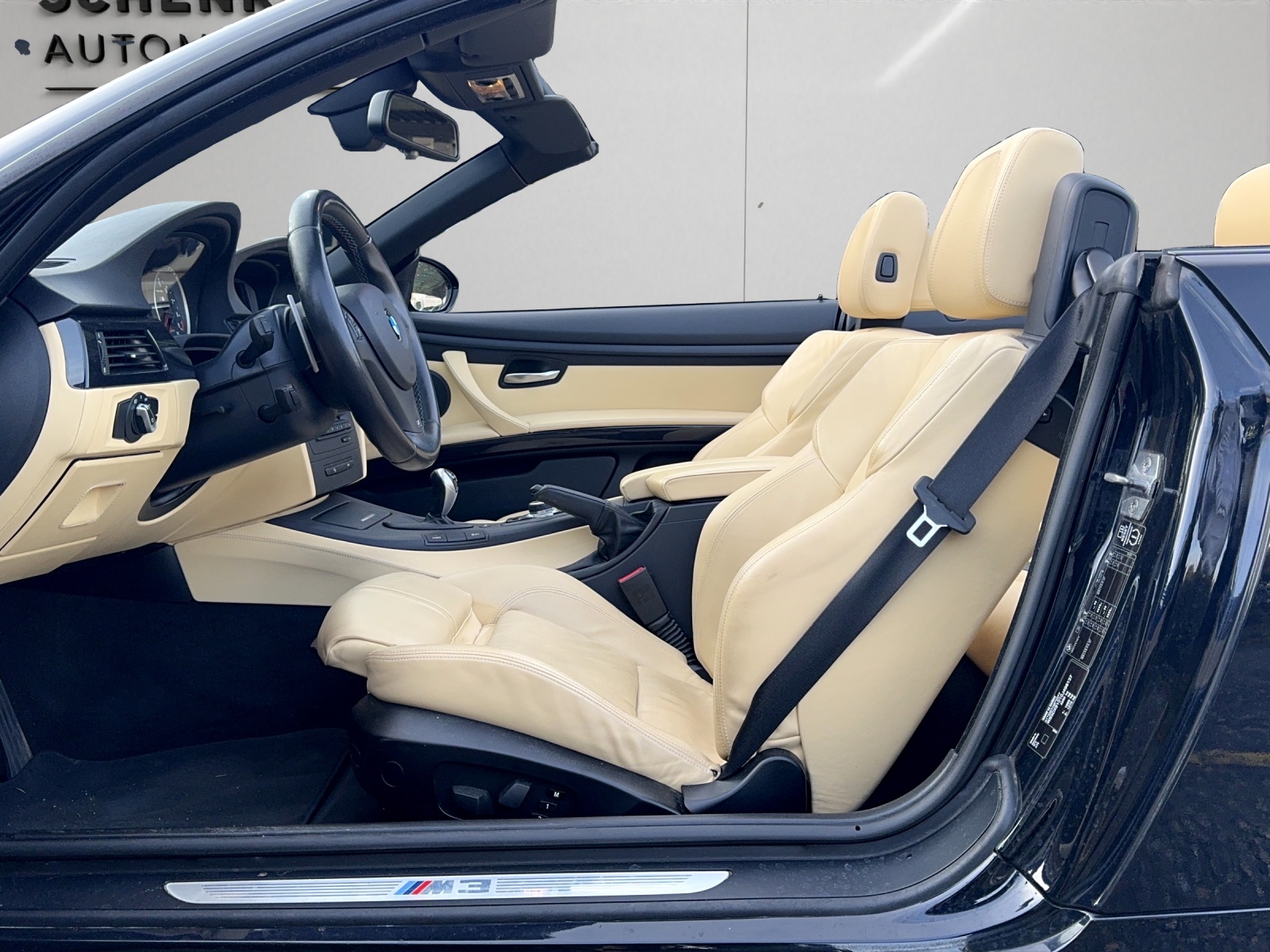 BMW M3 Cabriolet DSG-image-12