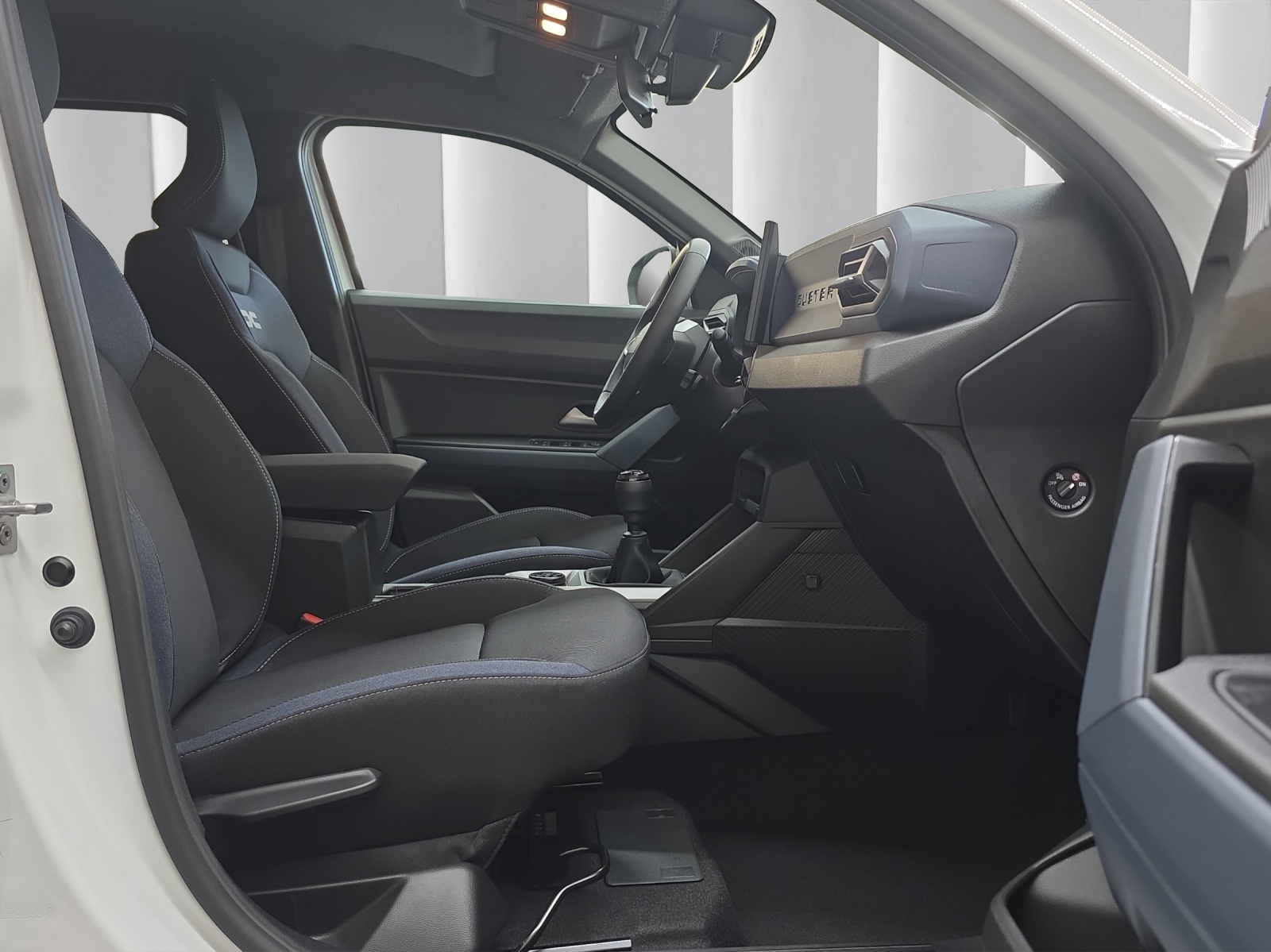 DACIA Duster 1.2 TCe Journey 4WD-image-11