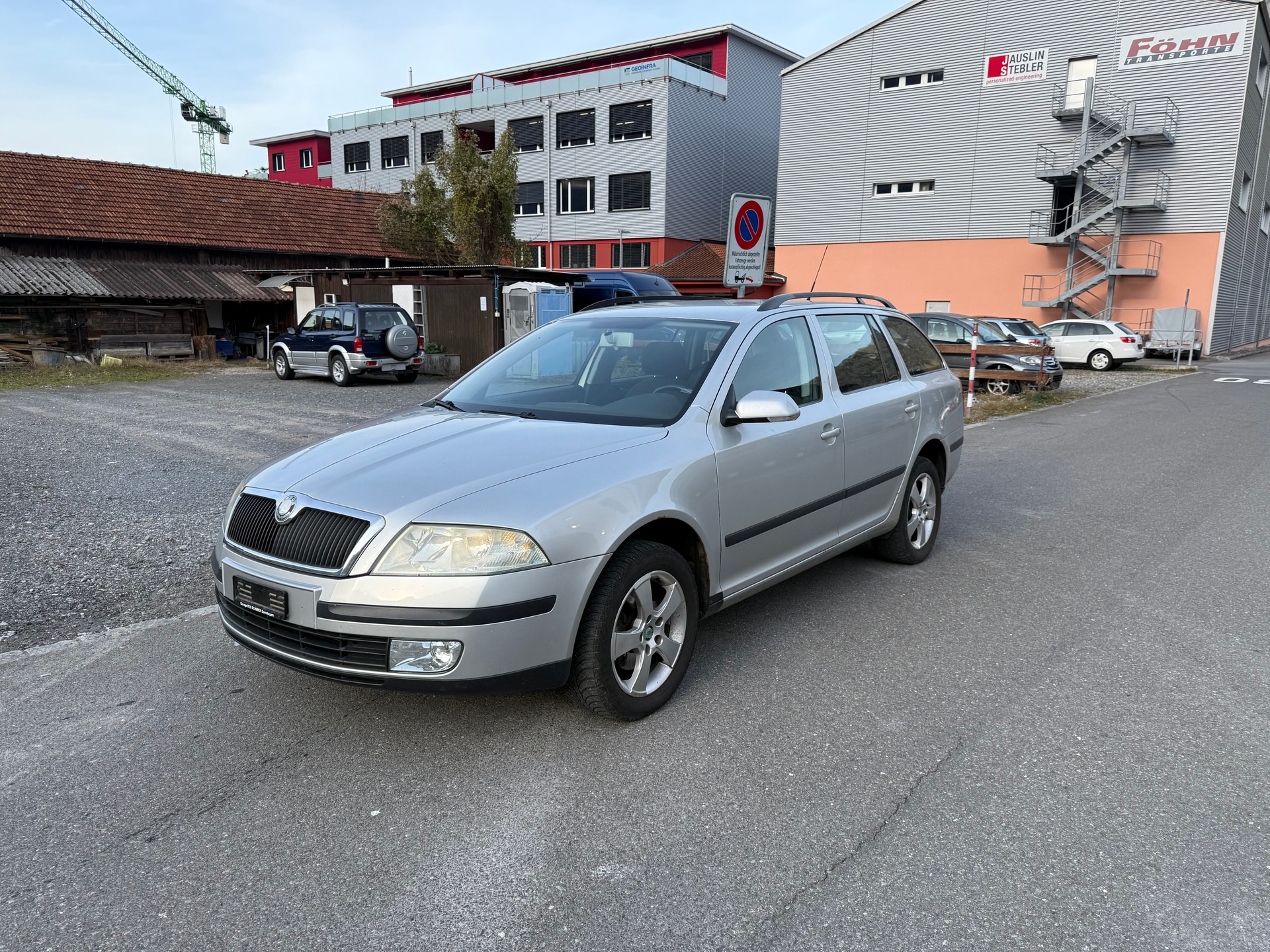 SKODA Octavia 2.0 FSI Adventure 4x4-showroom-element-1