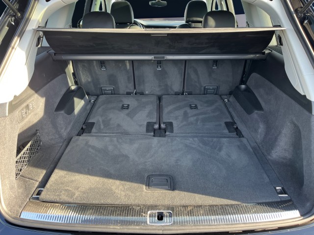 AUDI Q7 50 TDI quattro S Line tiptronic-image-18