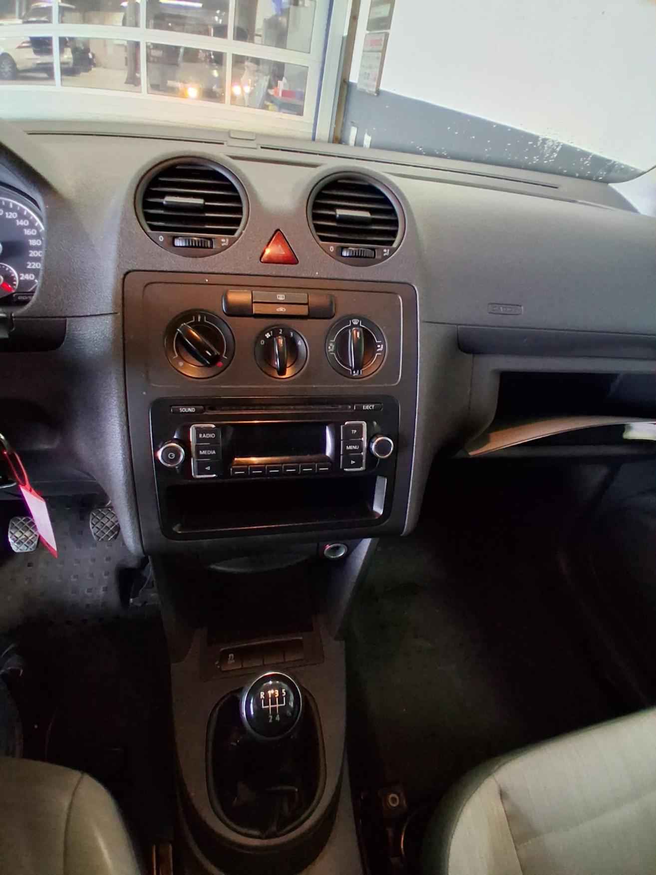 VW Caddy Kaw. 2.0 EcoFuel-image-10
