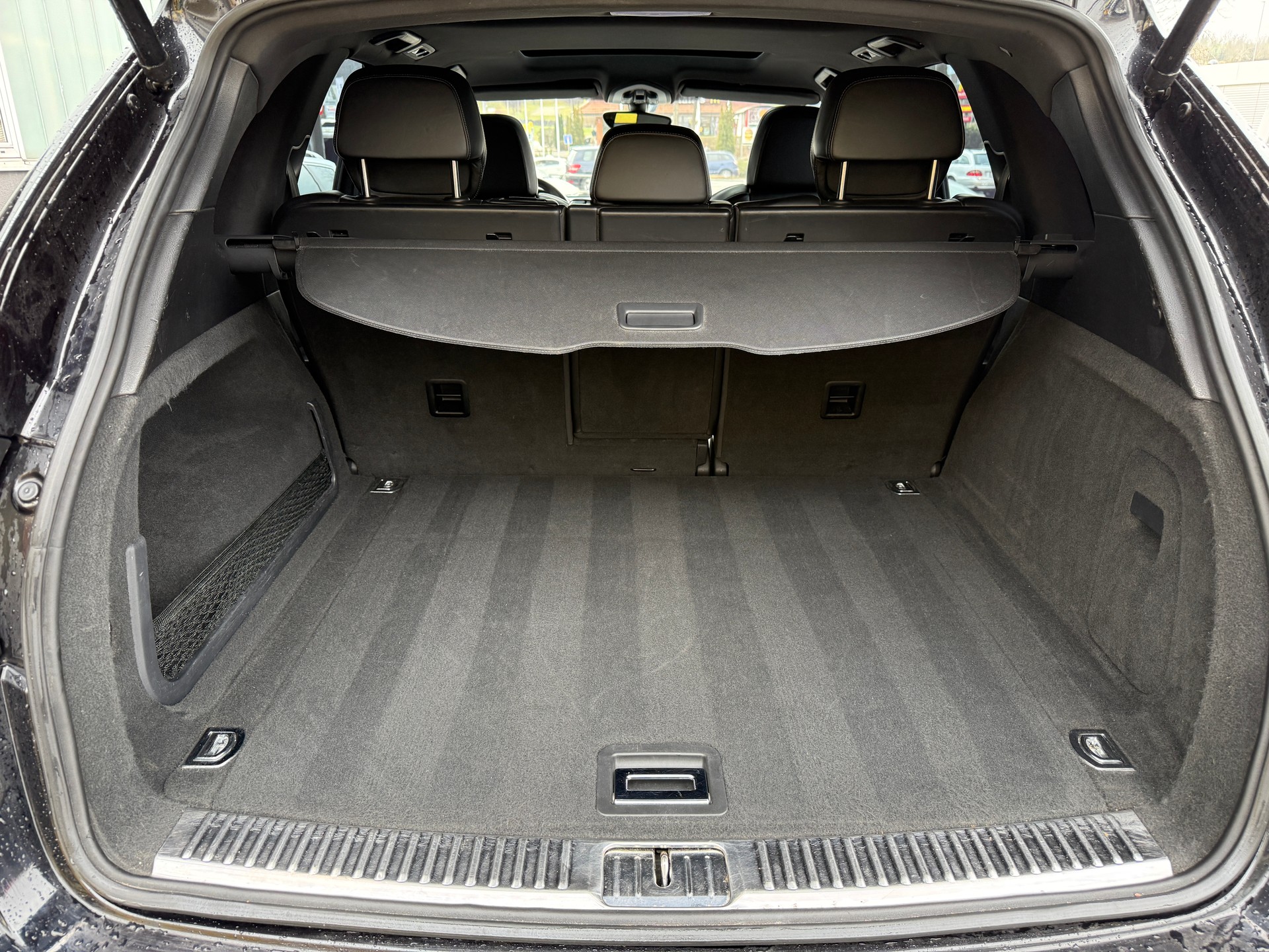 PORSCHE Cayenne Diesel *** STANDHEIZUNG MIT FERNBEDIENUNG / LUFTFAHRWERK / FRONTSCHEIBENHEIZUNG ***-image-15