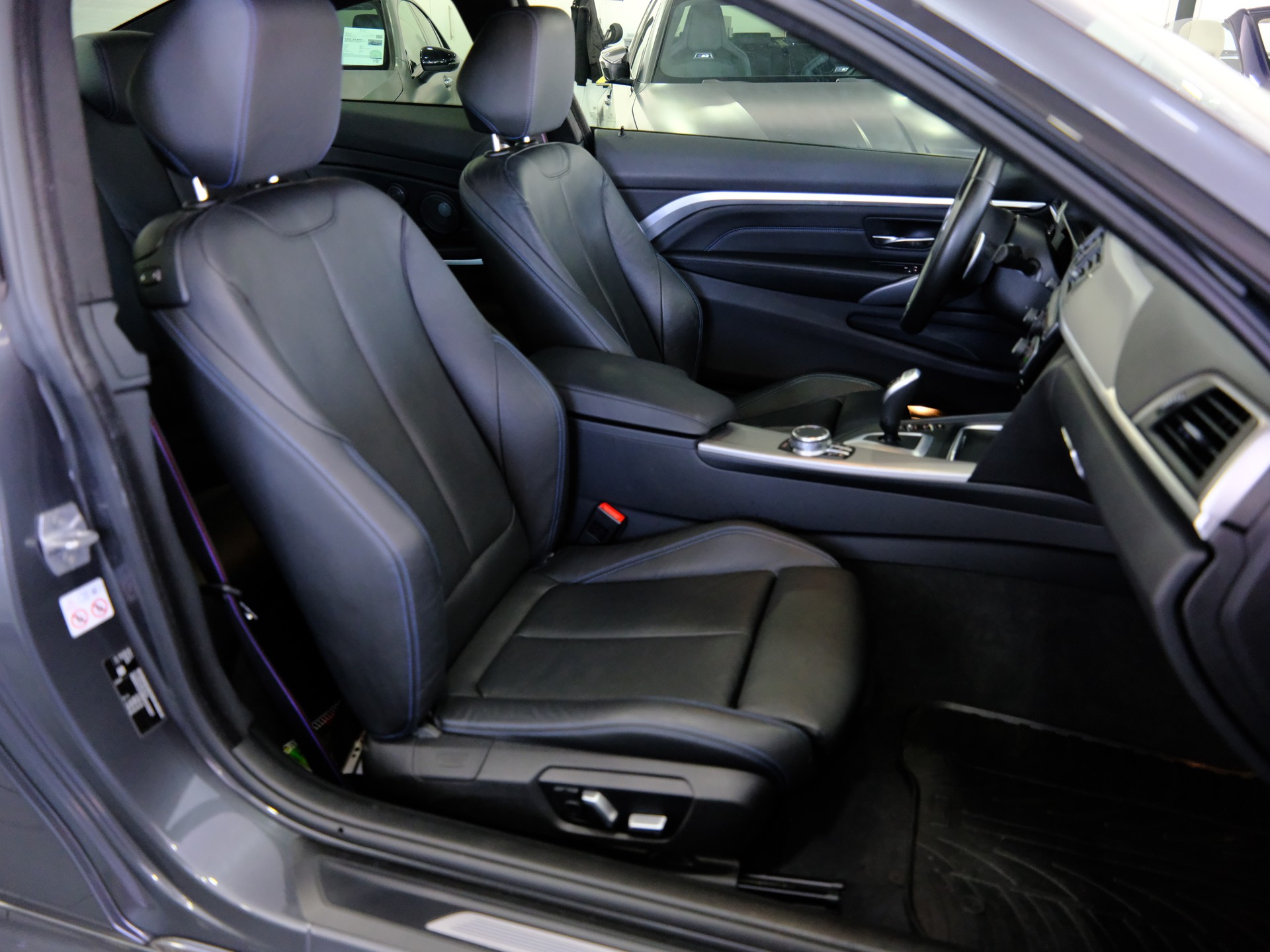 BMW 435d Coupé xDrive Sport Line Steptronic-image-11