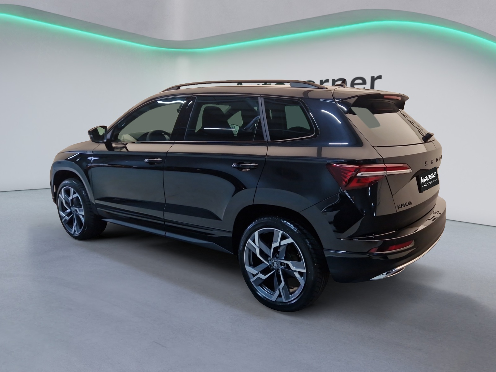 SKODA Karoq 2.0 TSI SportLine 4x4 DSG-showroom-element-2