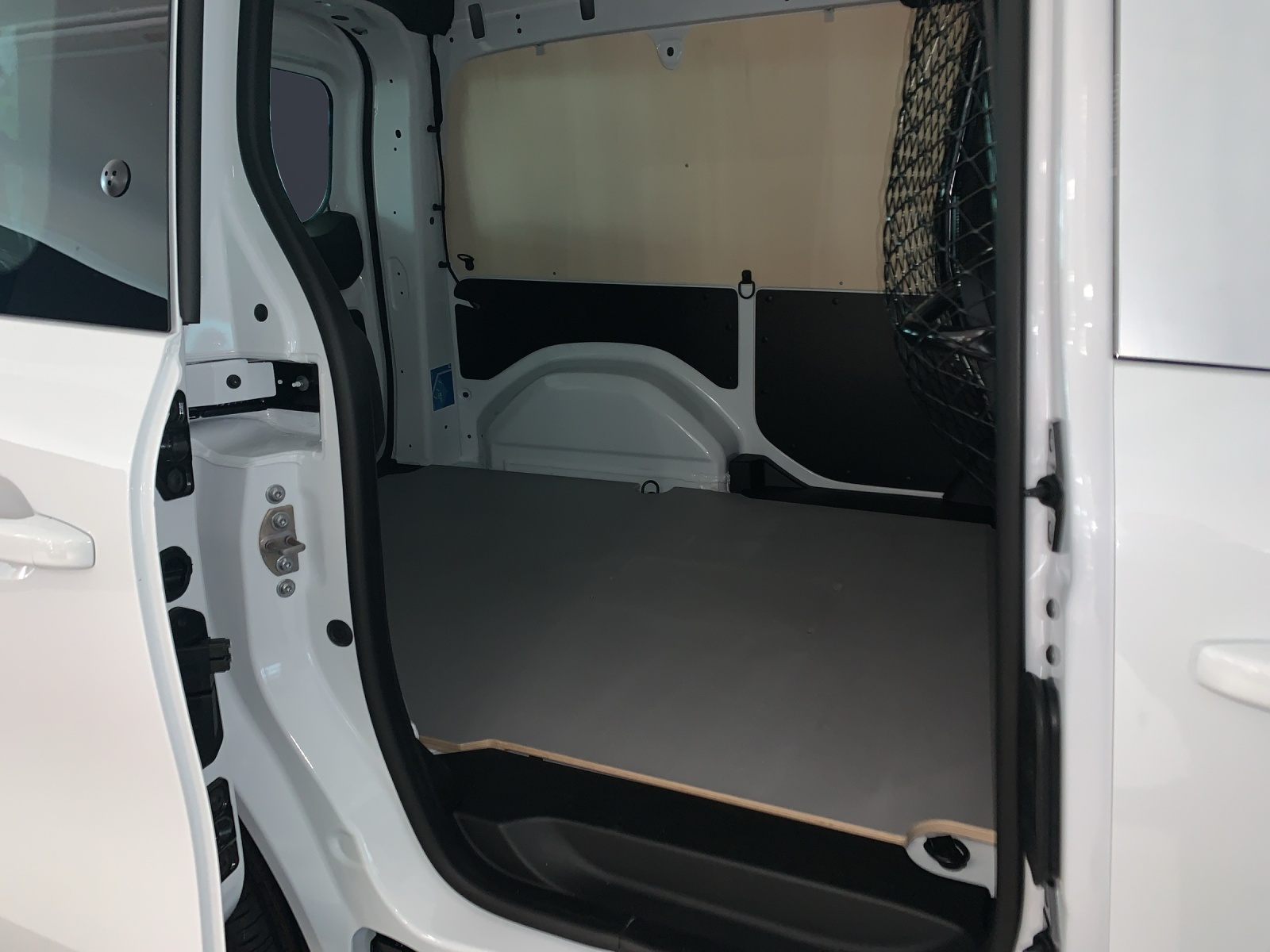 MERCEDES-BENZ eCitan 45kWh Pro-image-5