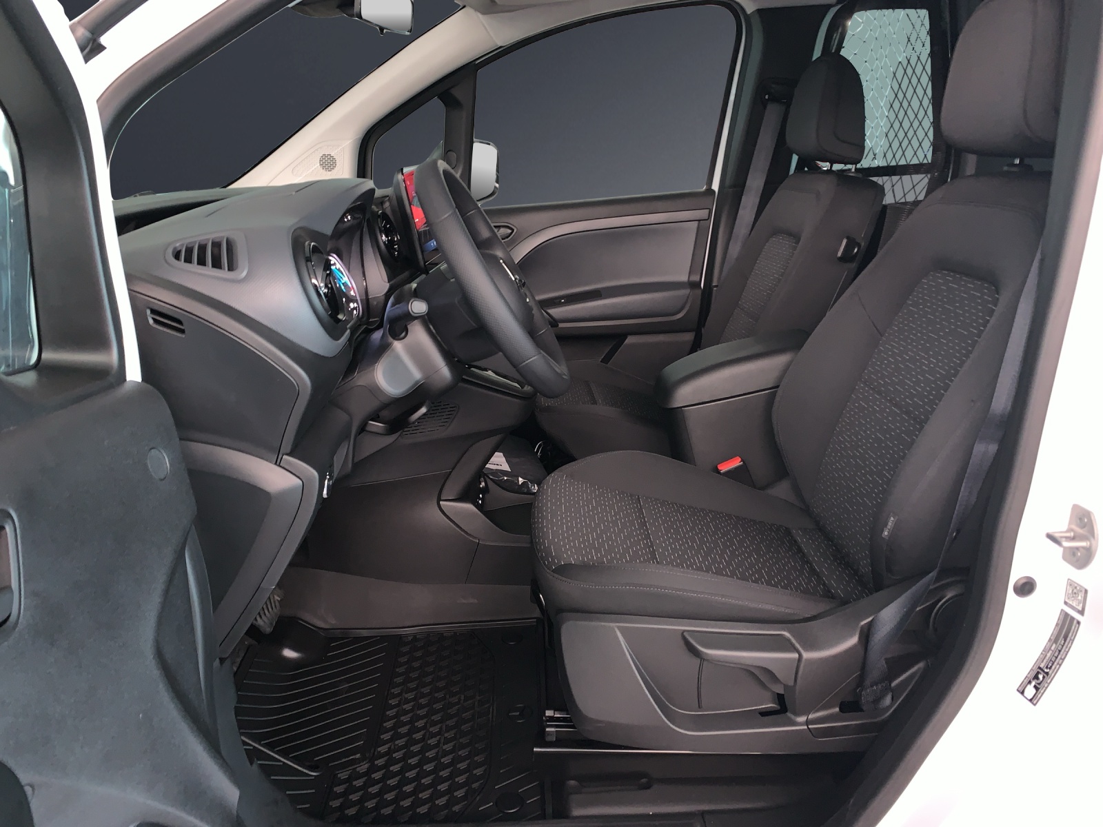 MERCEDES-BENZ eCitan 45kWh Pro-image-6
