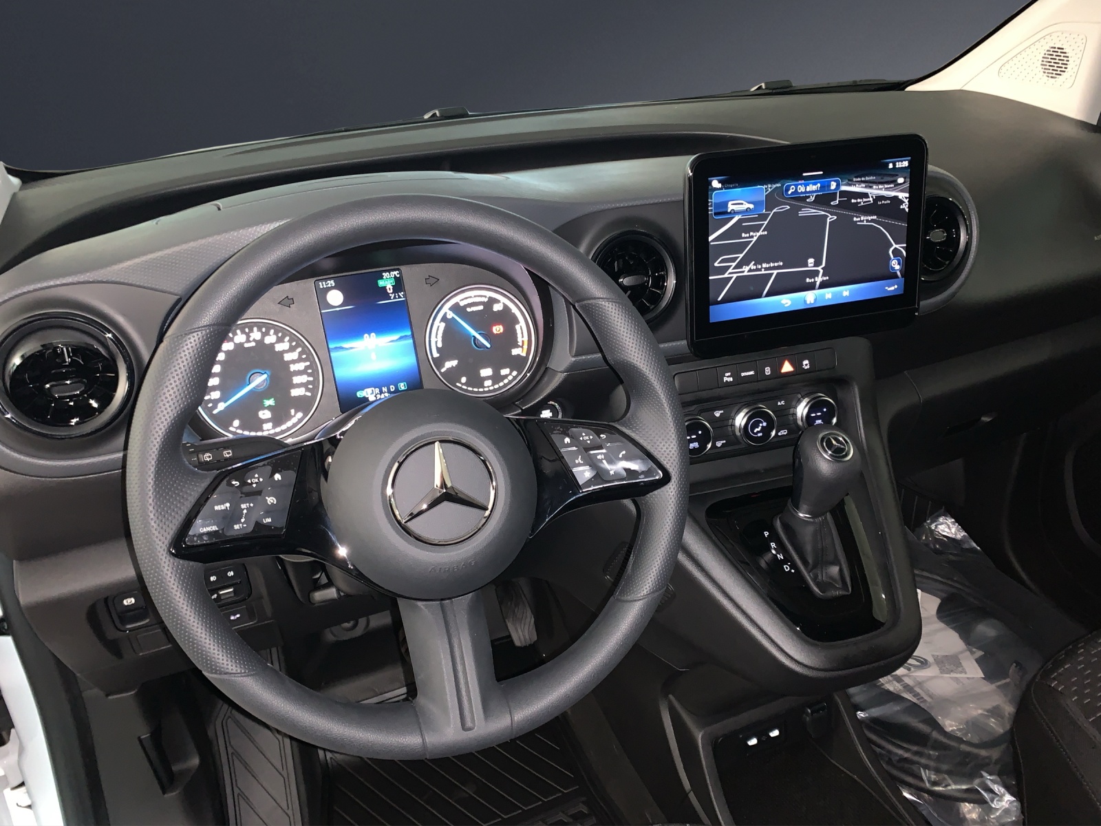 MERCEDES-BENZ eCitan 45kWh Pro-image-8