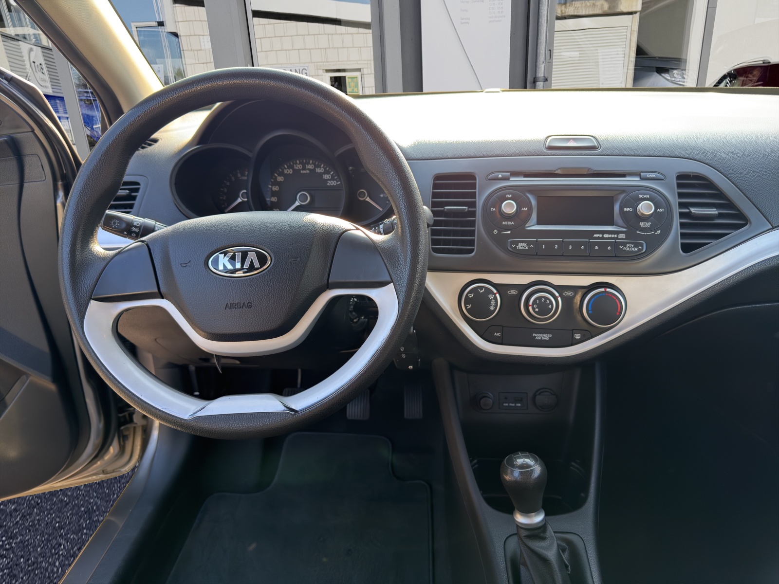 KIA Picanto 1.2 CVVT Trend-image-10