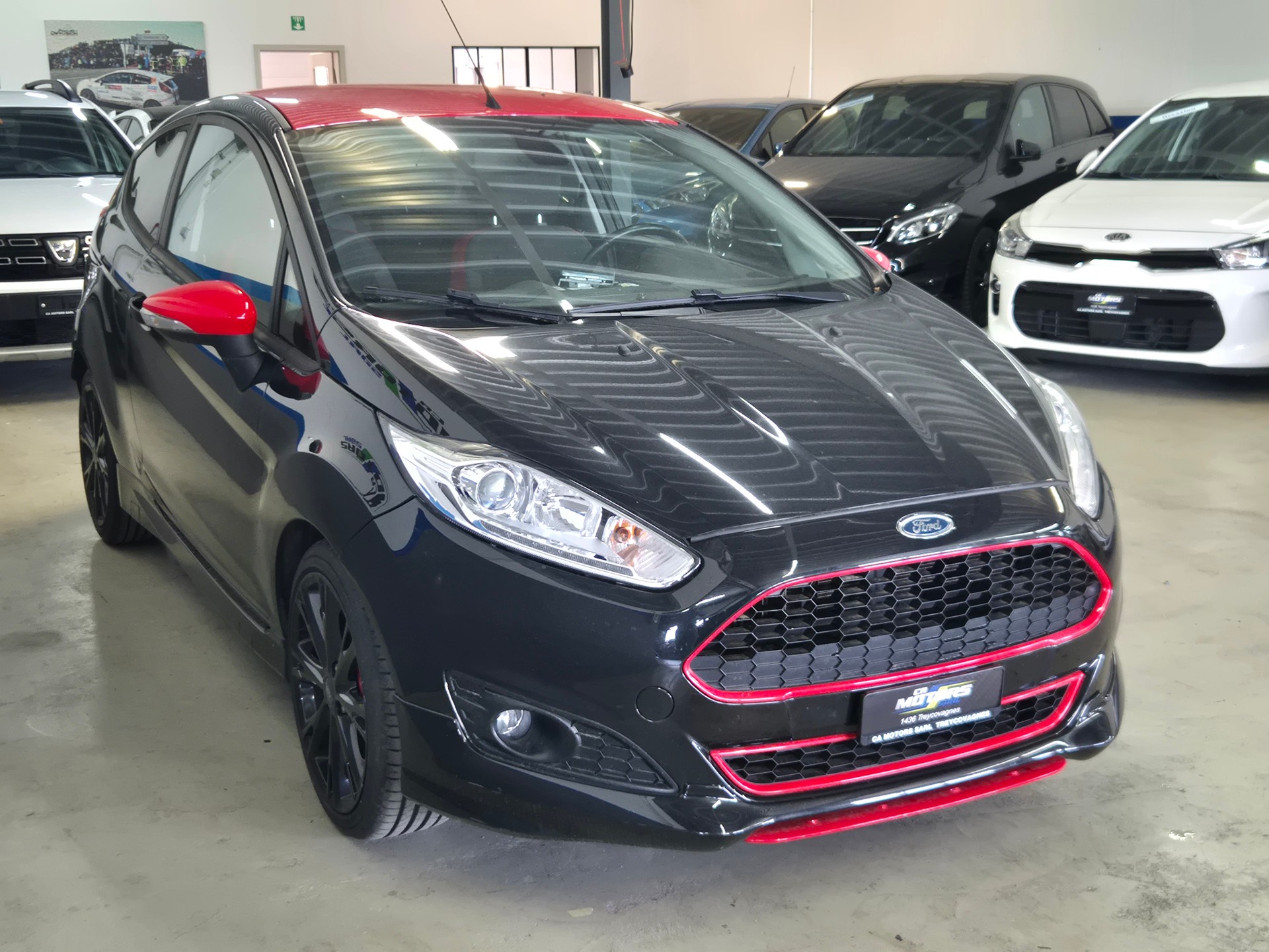 FORD Fiesta 1.0 SCTi Sport Black ST Line-image-2