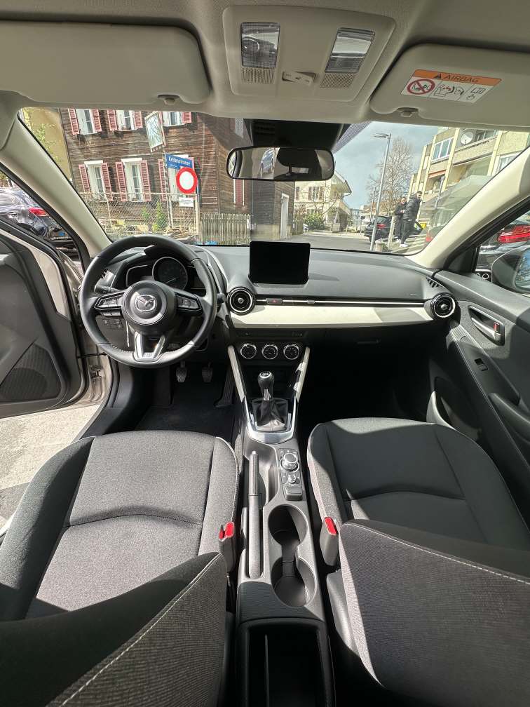 MAZDA 2 1.5 90 Center-Line-image-8