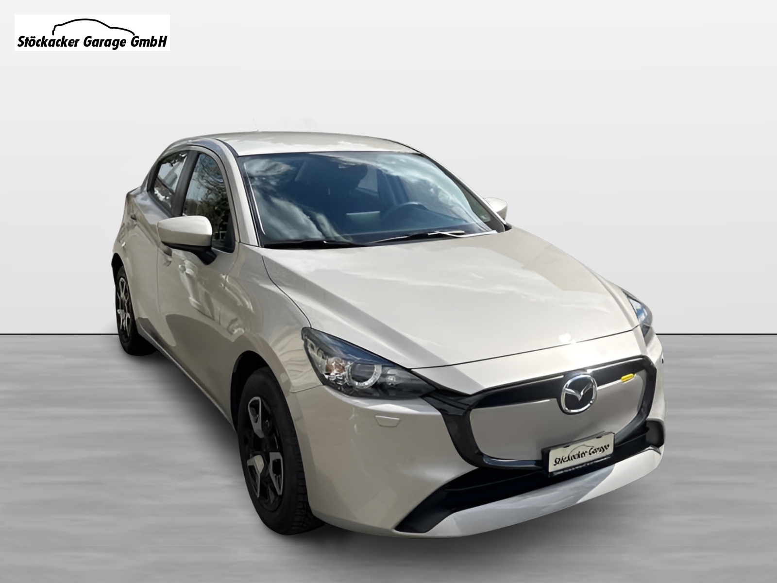 MAZDA 2 1.5 90 Center-Line-showroom-element-2