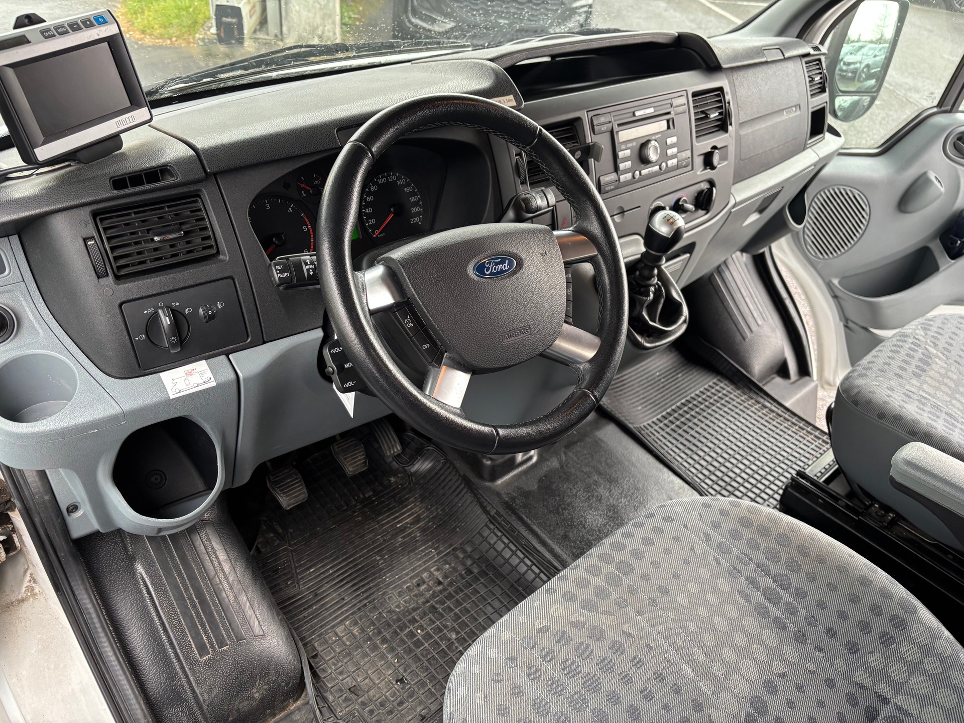 FORD Transit 2.2 TDCi 350 L-image-10