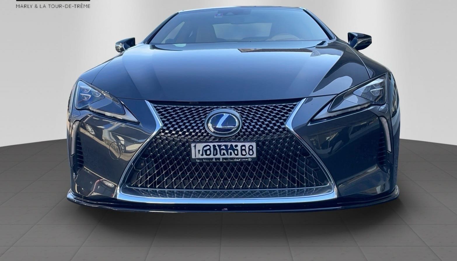 LEXUS LC500H-image-1