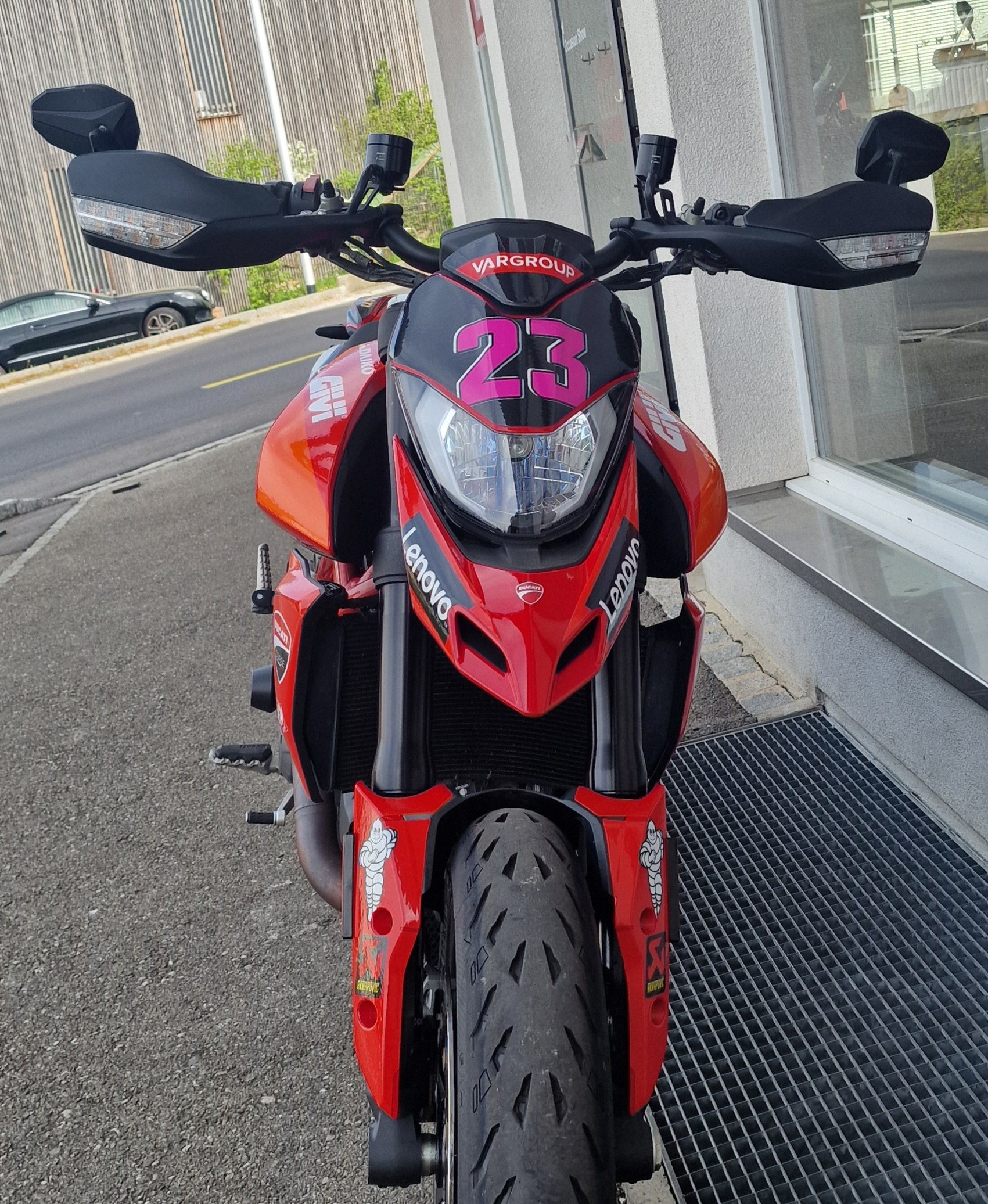 DUCATI HYPERMOTARD 950-image-1