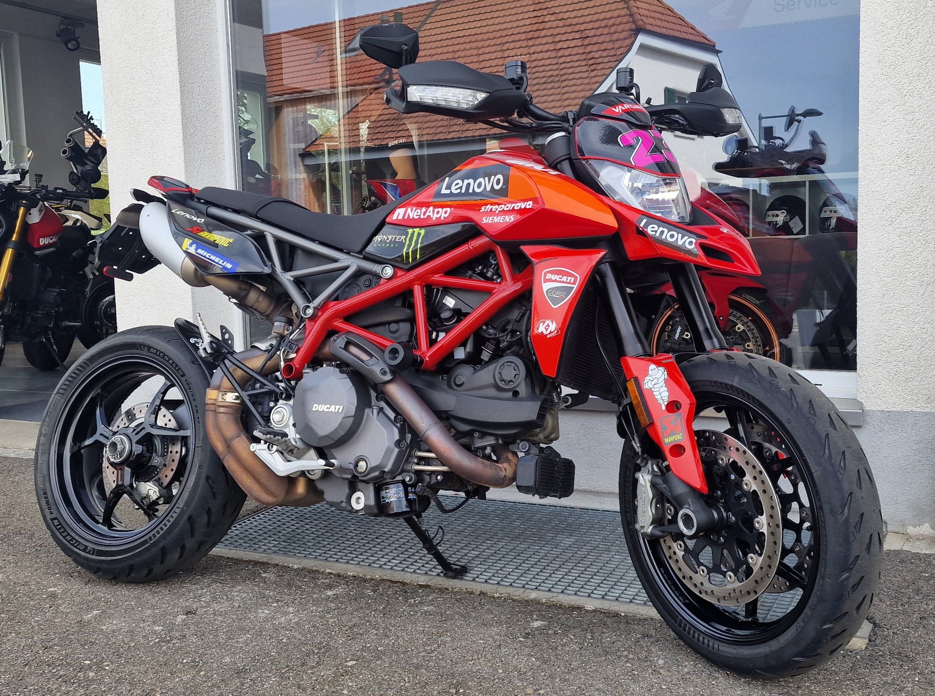DUCATI HYPERMOTARD 950-image-3