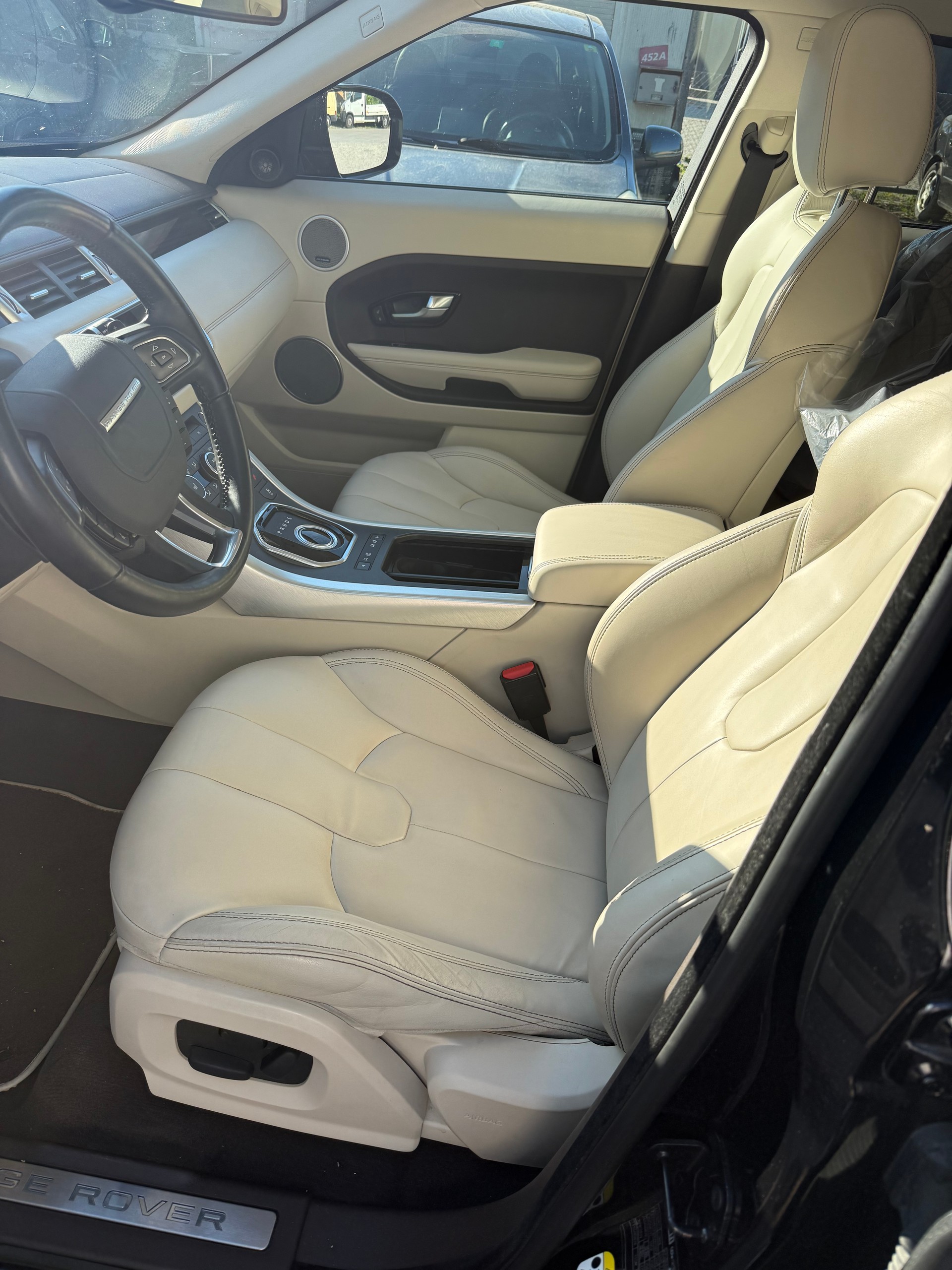 LAND ROVER Range Rover Evoque 2.2 SD4 Dynamic-image-4