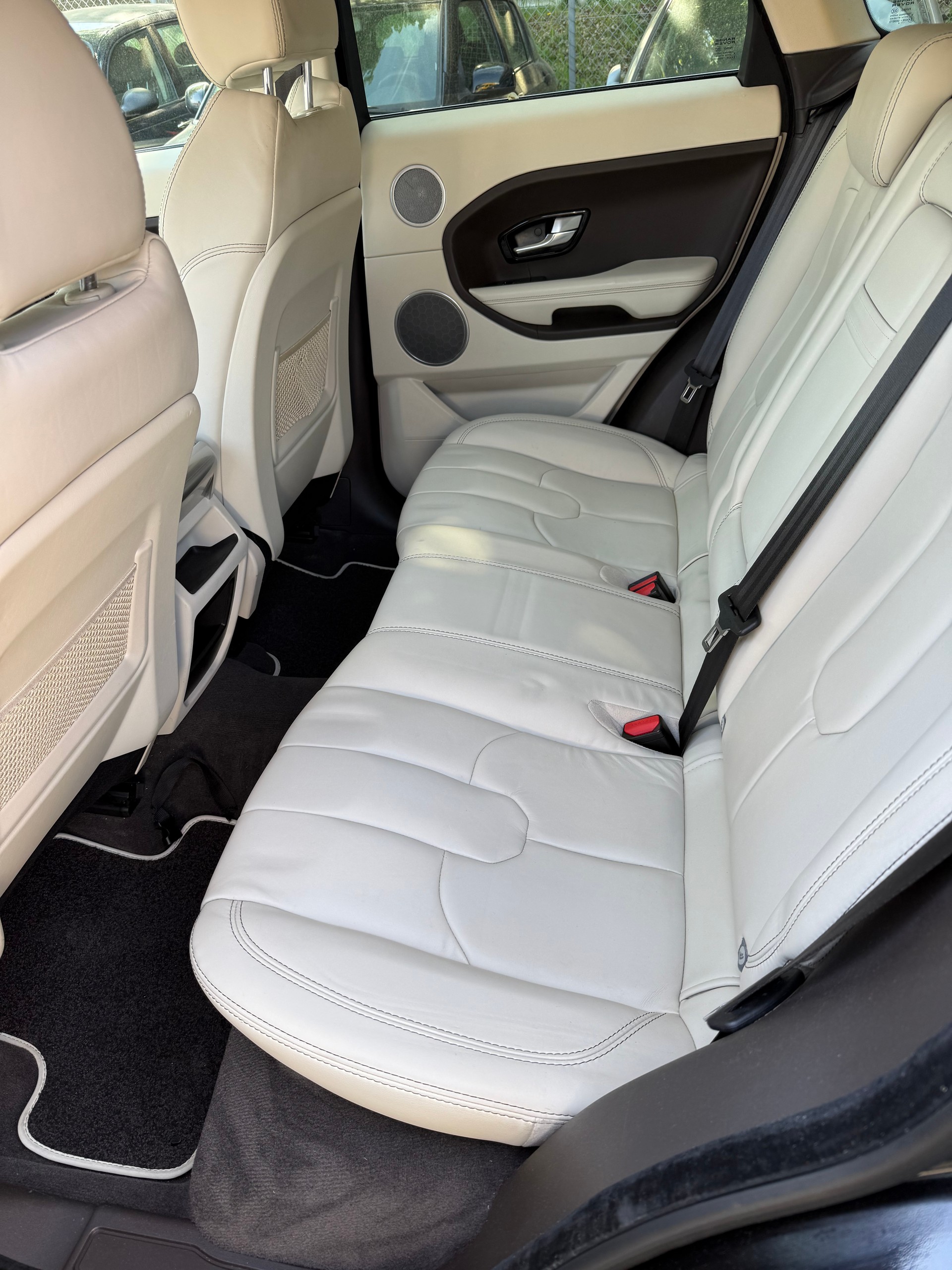LAND ROVER Range Rover Evoque 2.2 SD4 Dynamic-image-12