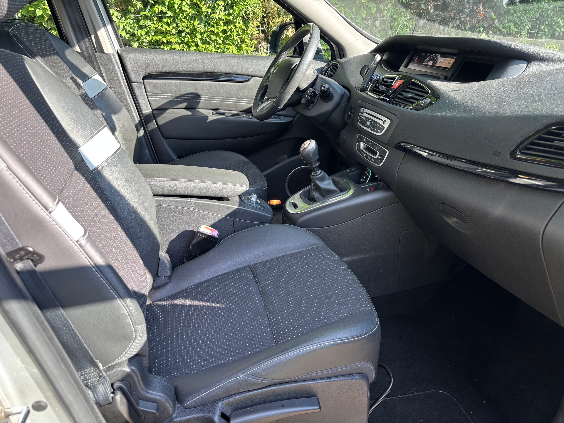 RENAULT 1.9 dCi Expression 7P-image-5