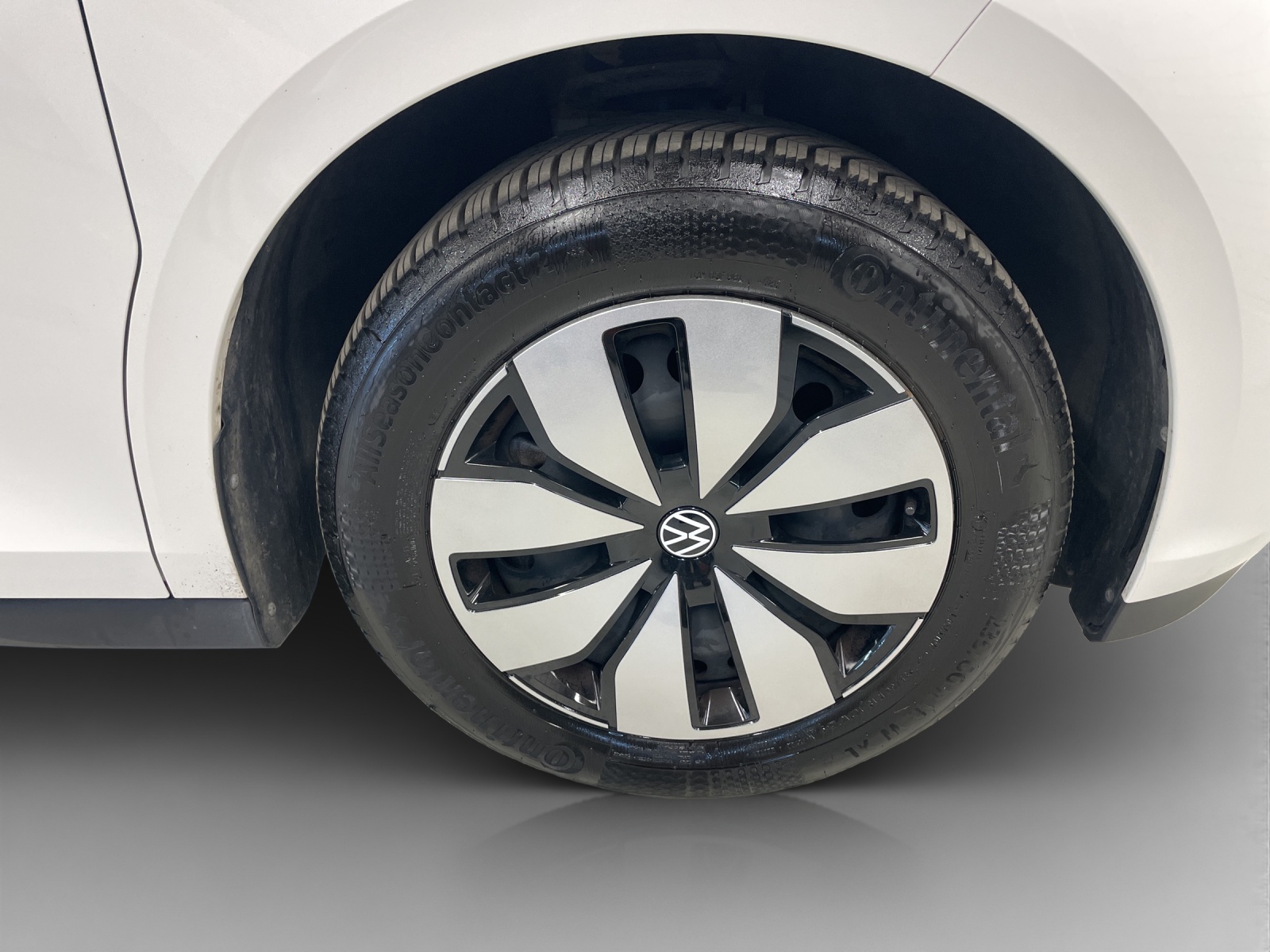 VW ID. Buzz Cargo-image-14