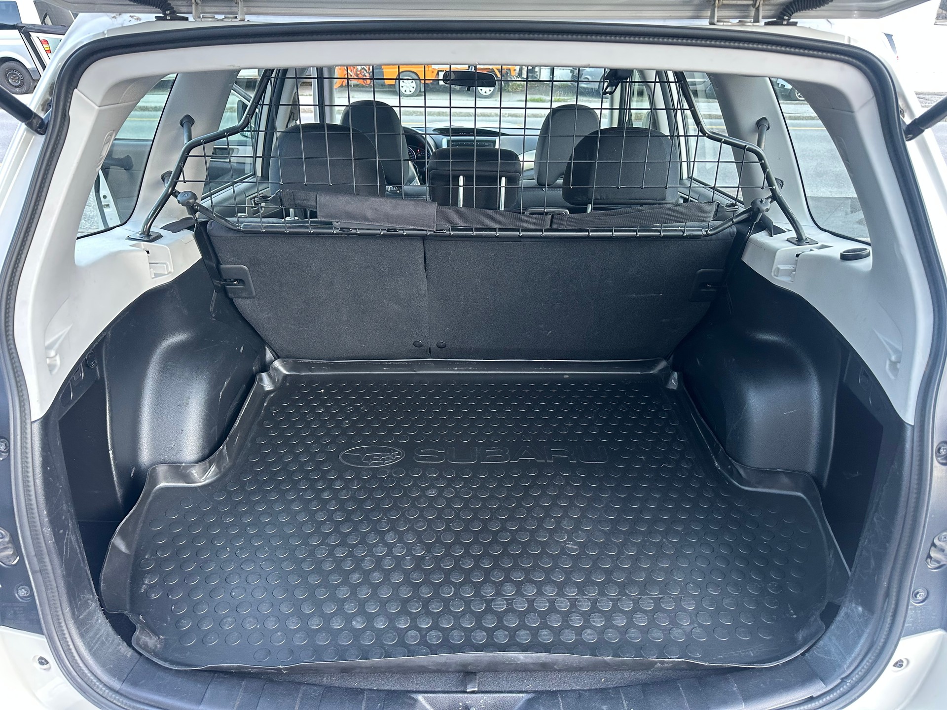 SUBARU Forester 2.0D X Swiss-image-12