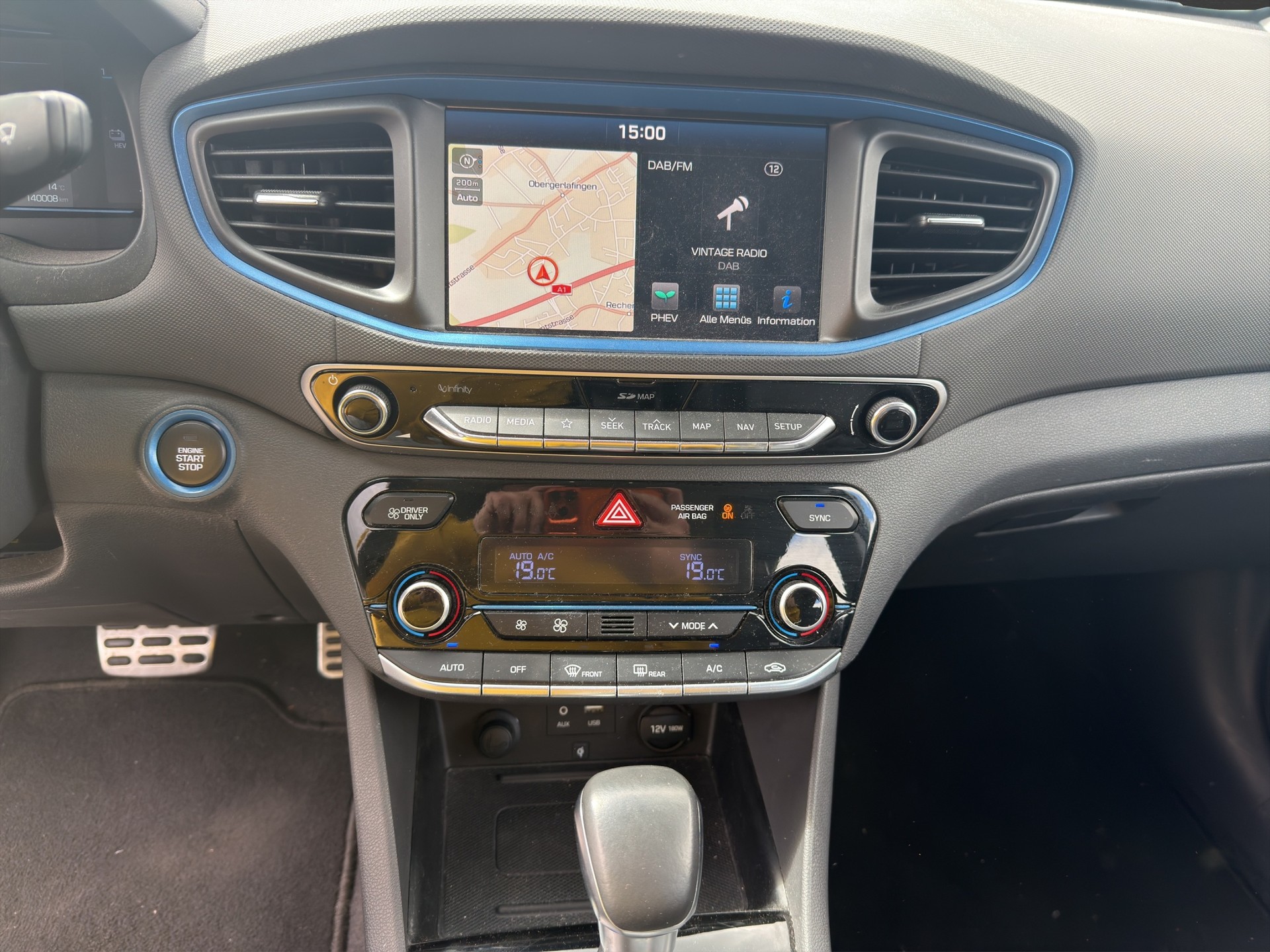 HYUNDAI Ioniq 1.6 GDi Plug in Hybrid Launch Plus DCT-image-13