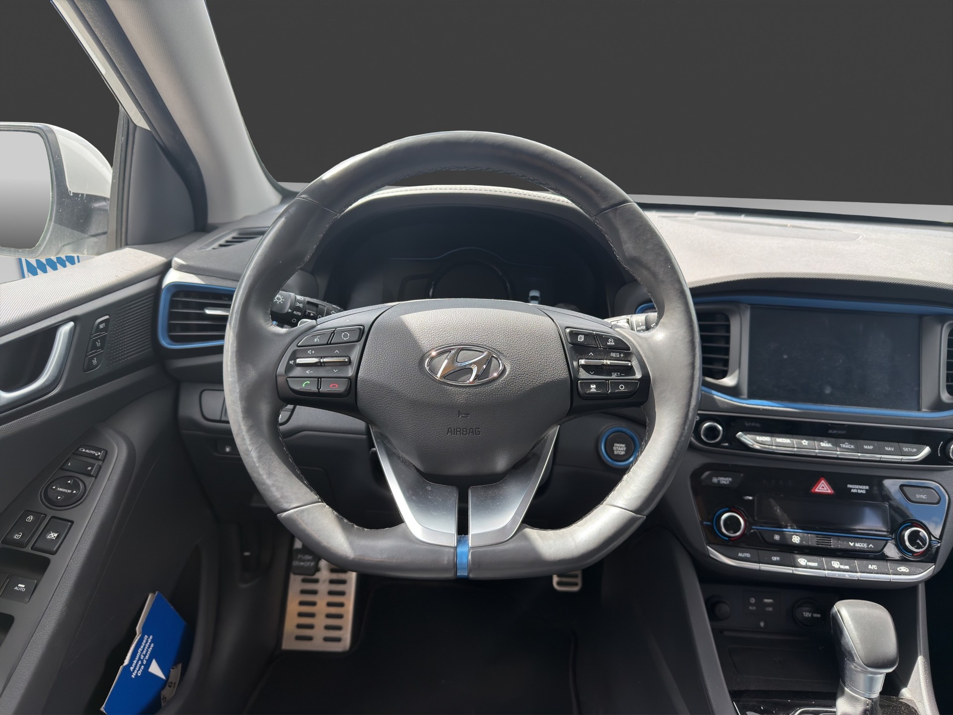 HYUNDAI Ioniq 1.6 GDi Plug in Hybrid Launch Plus DCT-image-12