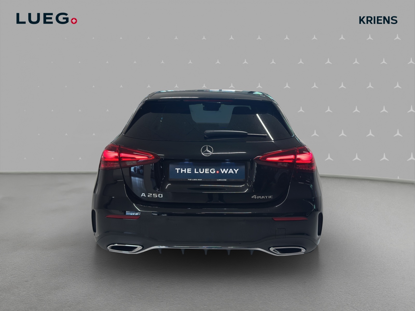 MERCEDES-BENZ A 250 4M - AMG / DISTRONIC / 360 Grad Kamera / Head-Up Display / Panorama-Dach-image-3