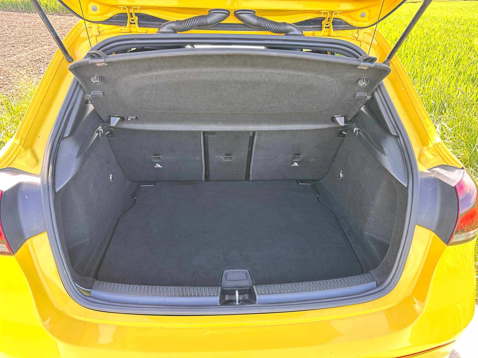 MERCEDES-BENZ A 200 AMG Line 7G-DCT-image-15
