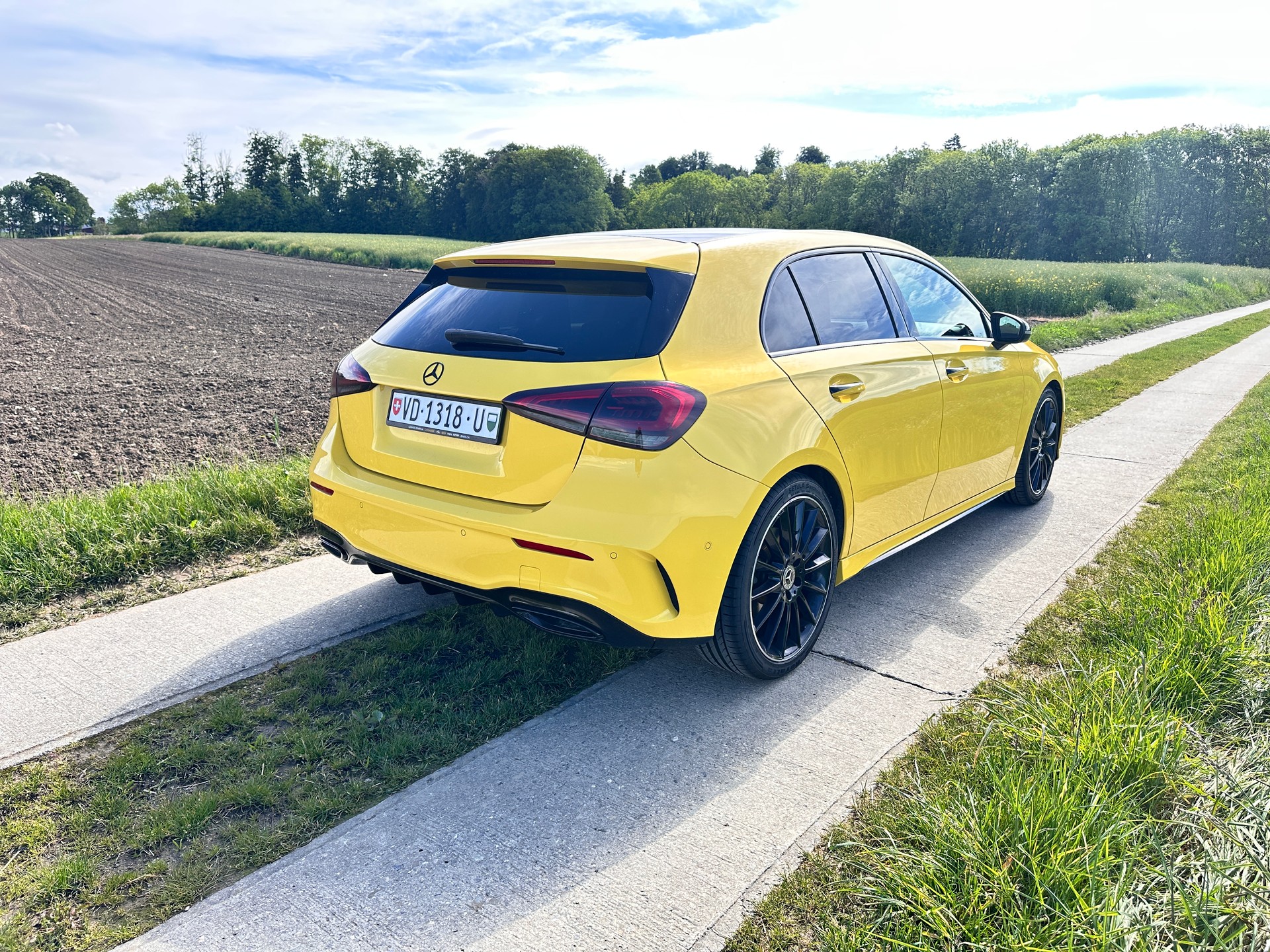 MERCEDES-BENZ A 200 AMG Line 7G-DCT-image-6