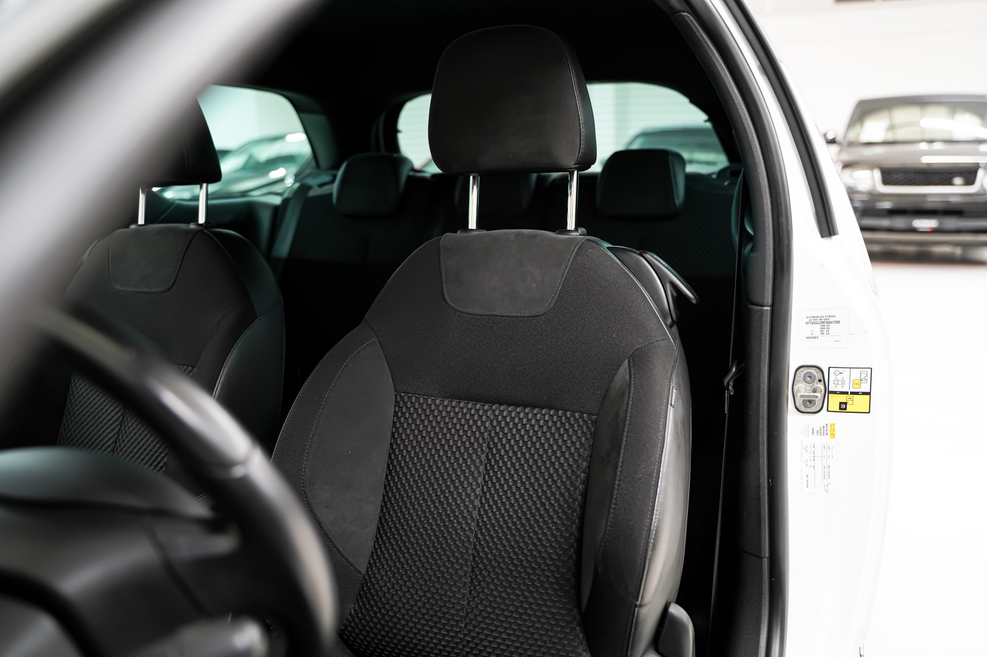 DS AUTOMOBILES DS3 1.6 THP Sport Chic-image-11