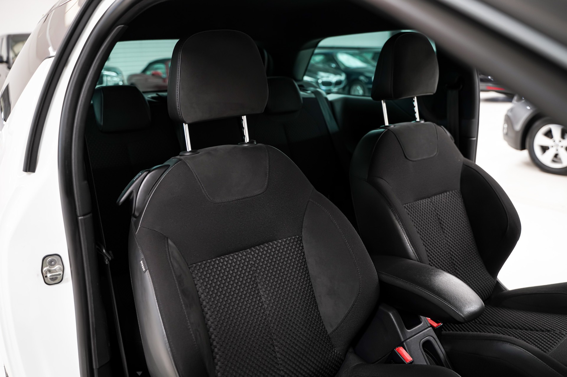 DS AUTOMOBILES DS3 1.6 THP Sport Chic-image-15