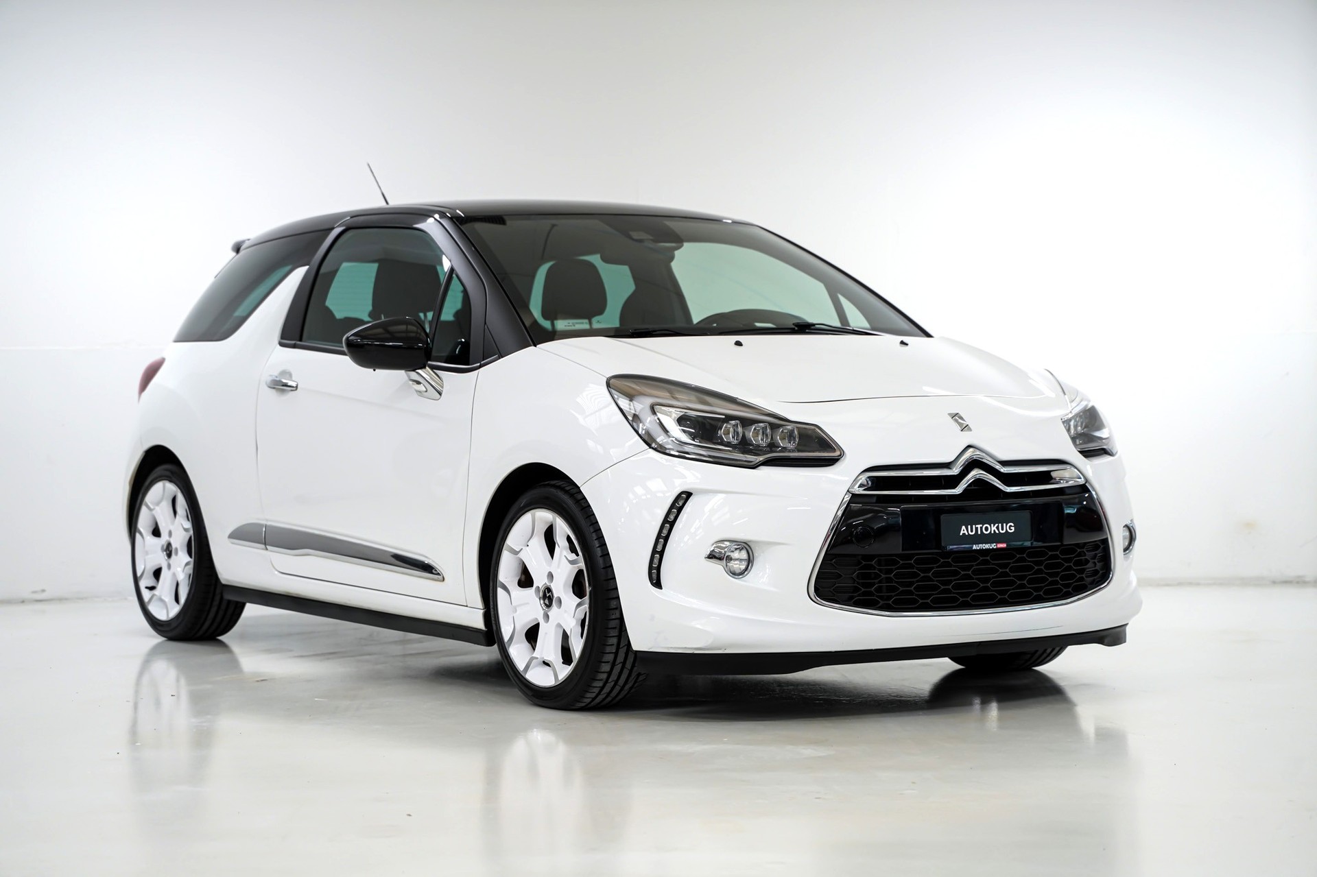 DS AUTOMOBILES DS3 1.6 THP Sport Chic-showroom-element-2
