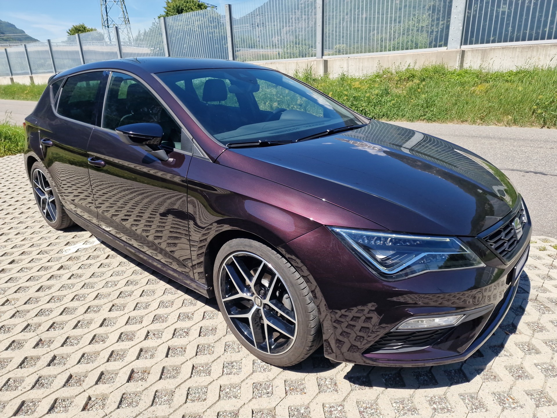 SEAT Leon 1.4 TSI ACT FR Evolution DSG-image-1