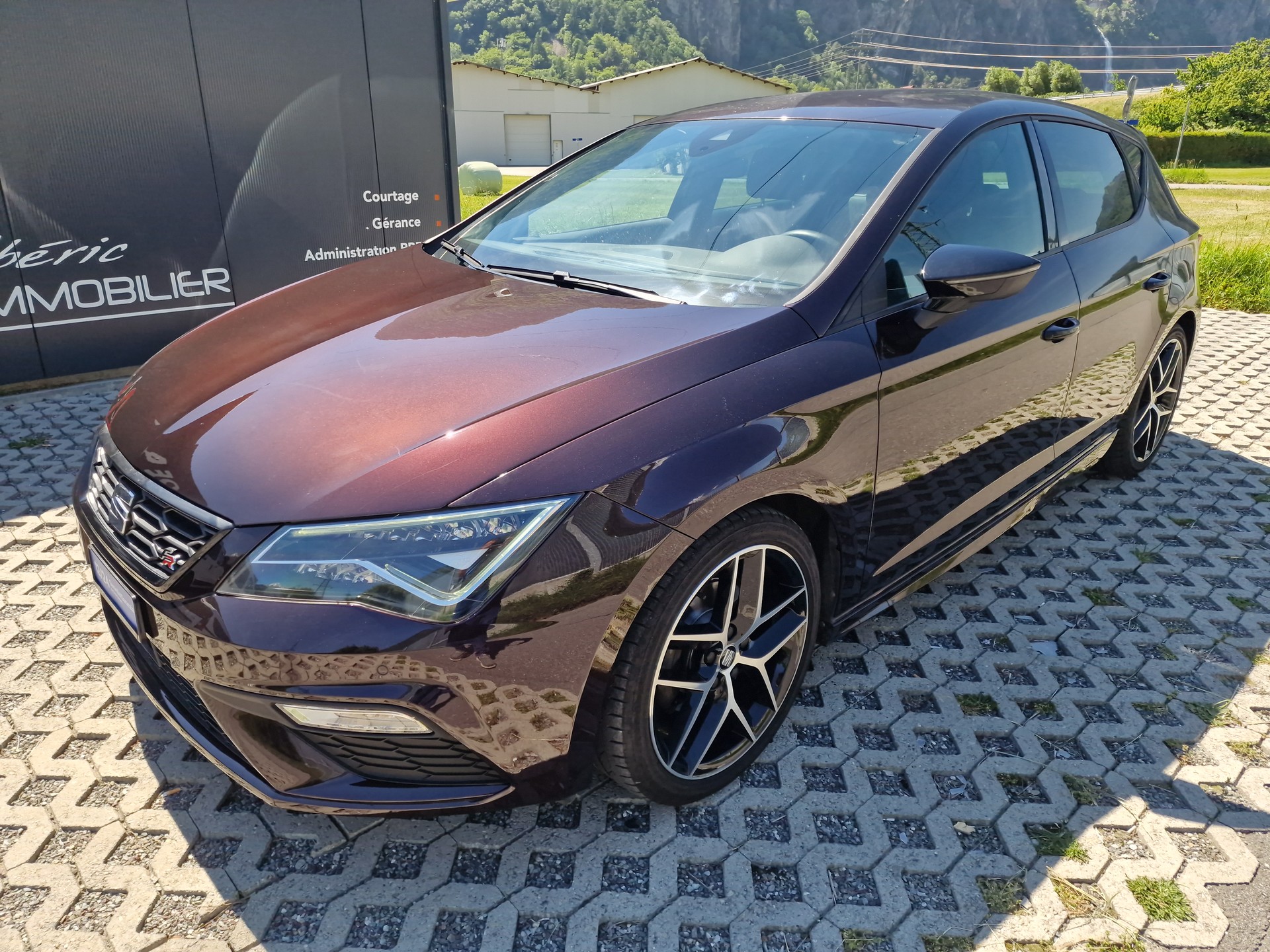 SEAT Leon 1.4 TSI ACT FR Evolution DSG-image-2