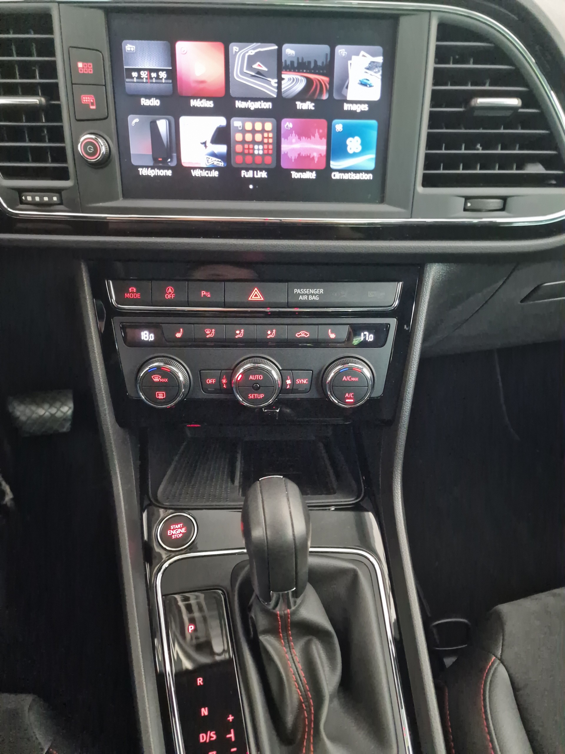 SEAT Leon 1.4 TSI ACT FR Evolution DSG-image-10