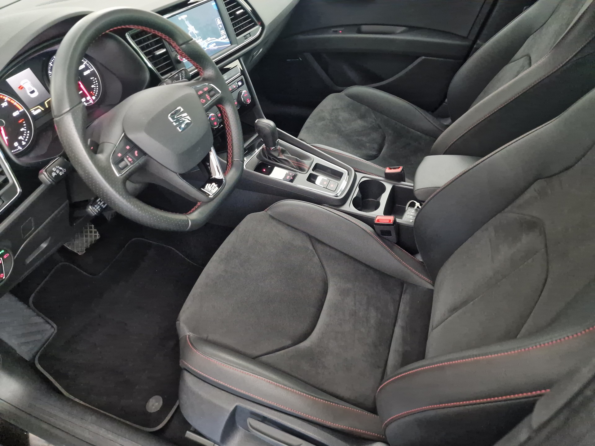 SEAT Leon 1.4 TSI ACT FR Evolution DSG-image-6