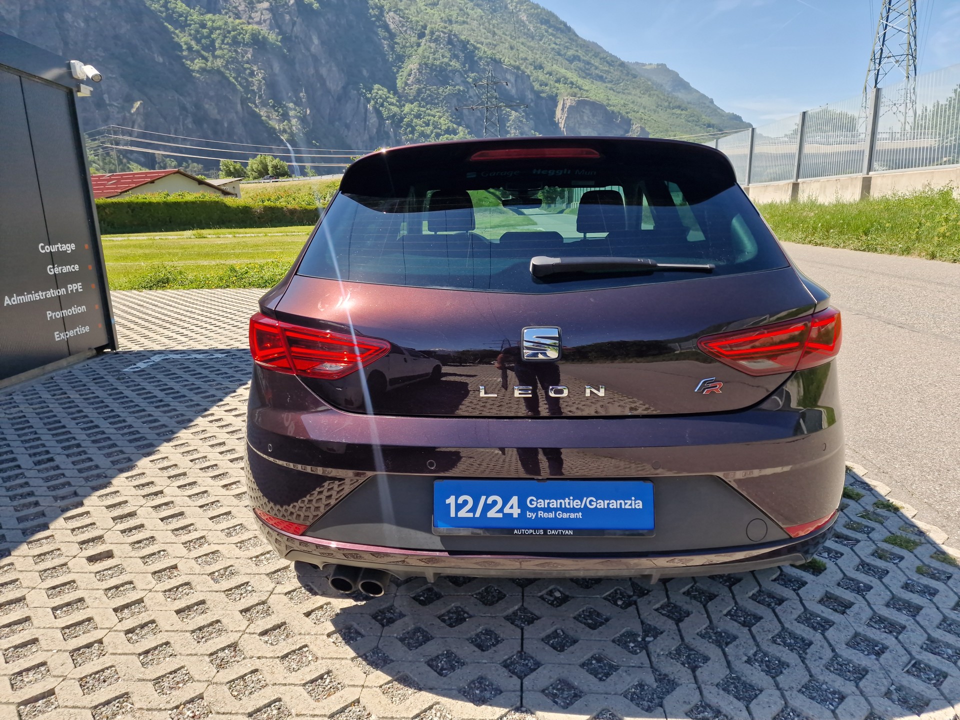SEAT Leon 1.4 TSI ACT FR Evolution DSG-image-5