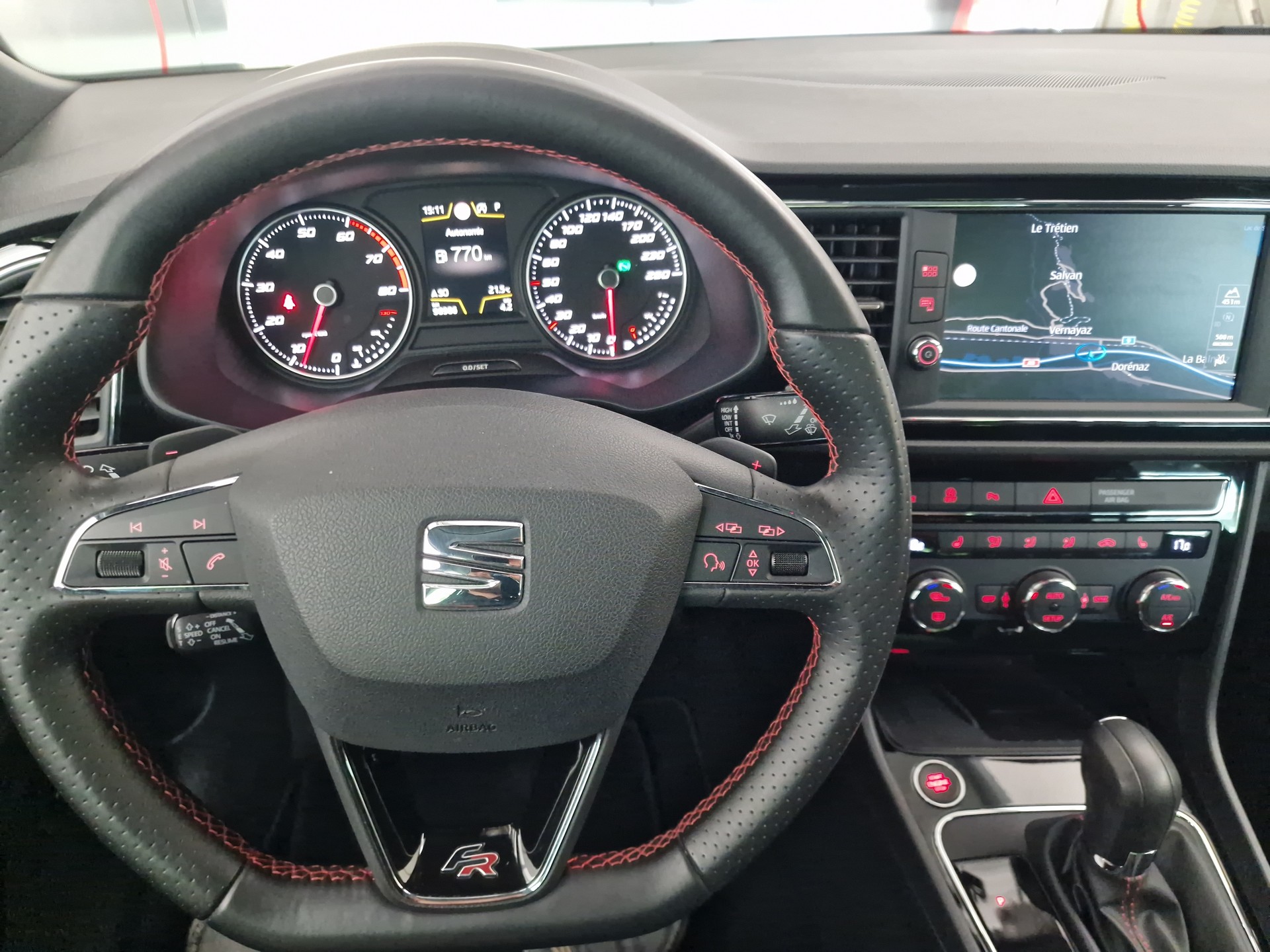 SEAT Leon 1.4 TSI ACT FR Evolution DSG-image-9