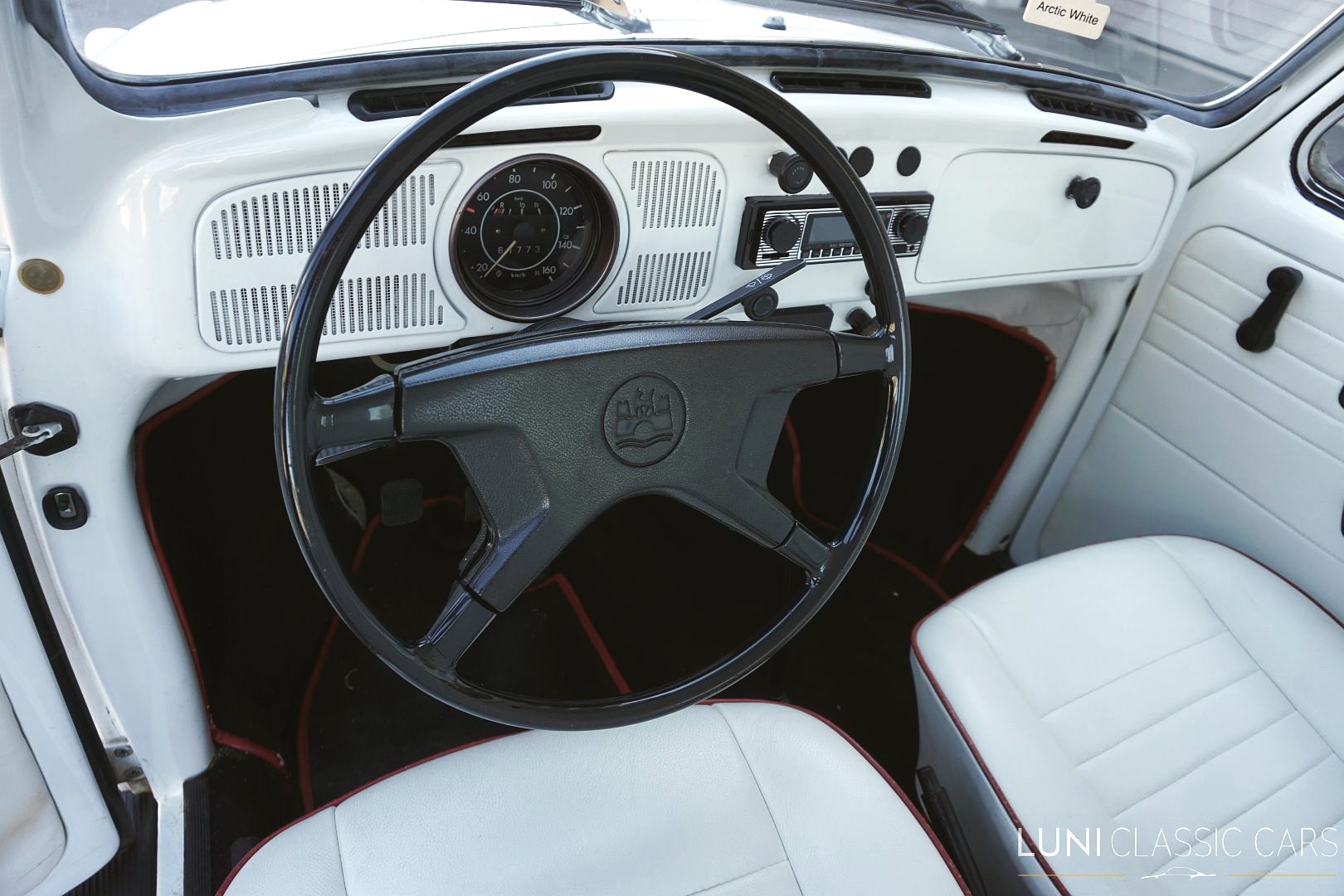 VW Käfer 1300-image-9