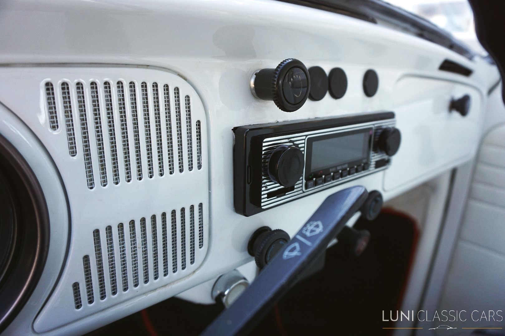 VW Käfer 1300-image-10