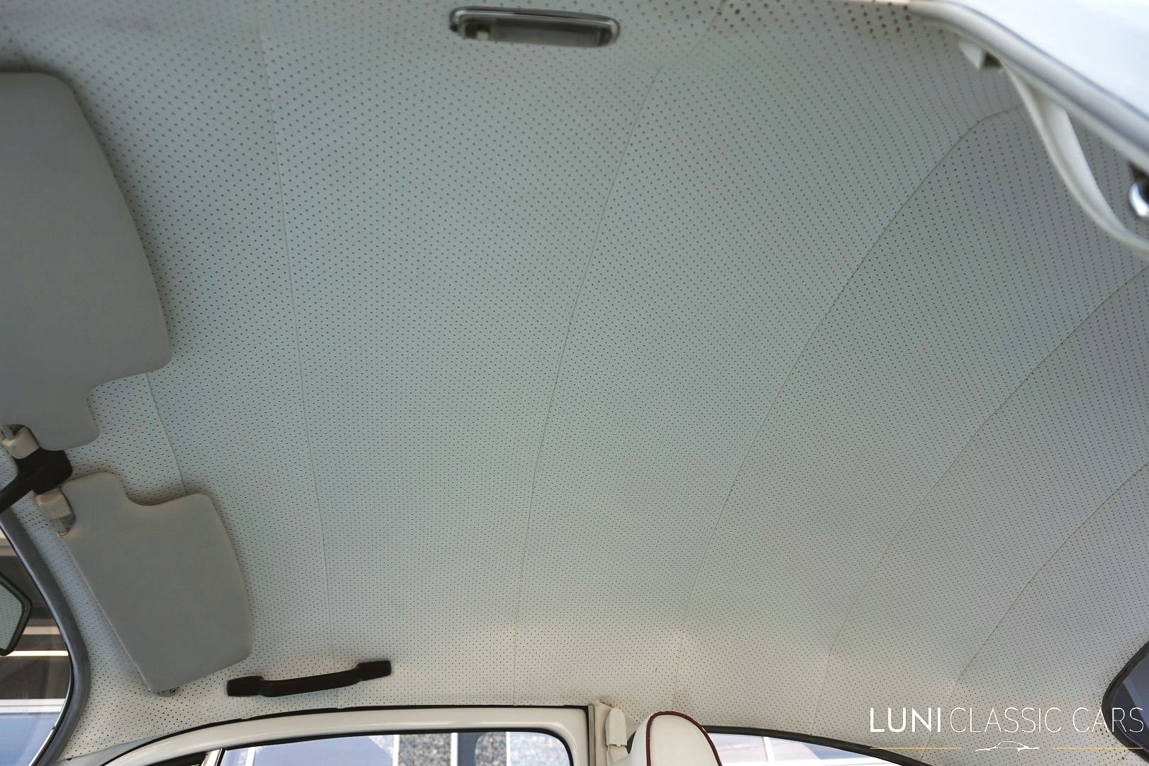 VW Käfer 1300-image-13