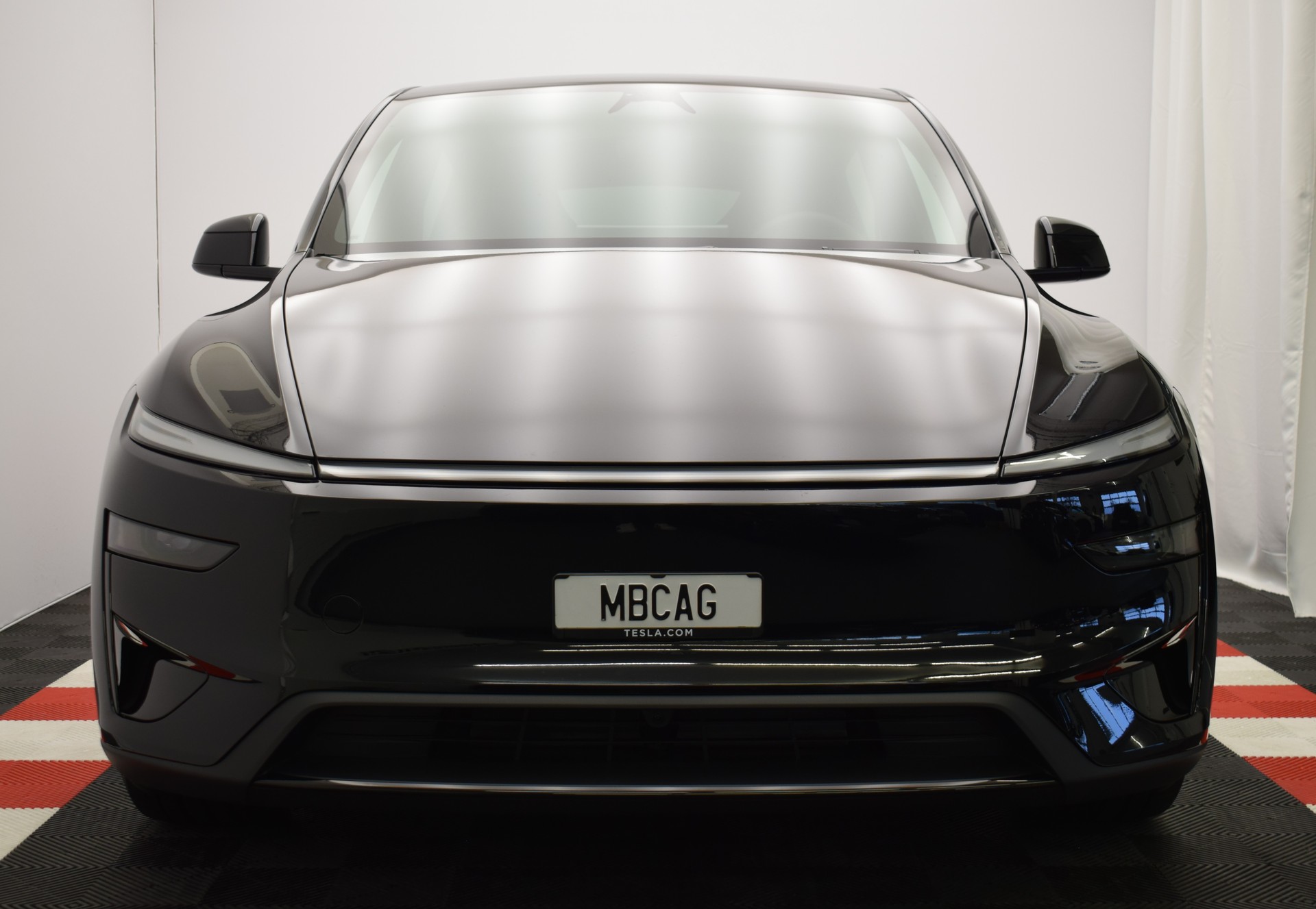 TESLA Model Y Performance 4WD 626PS, Diamond Black, 21 Zoll, Carbon, Made in Berlin-image-5