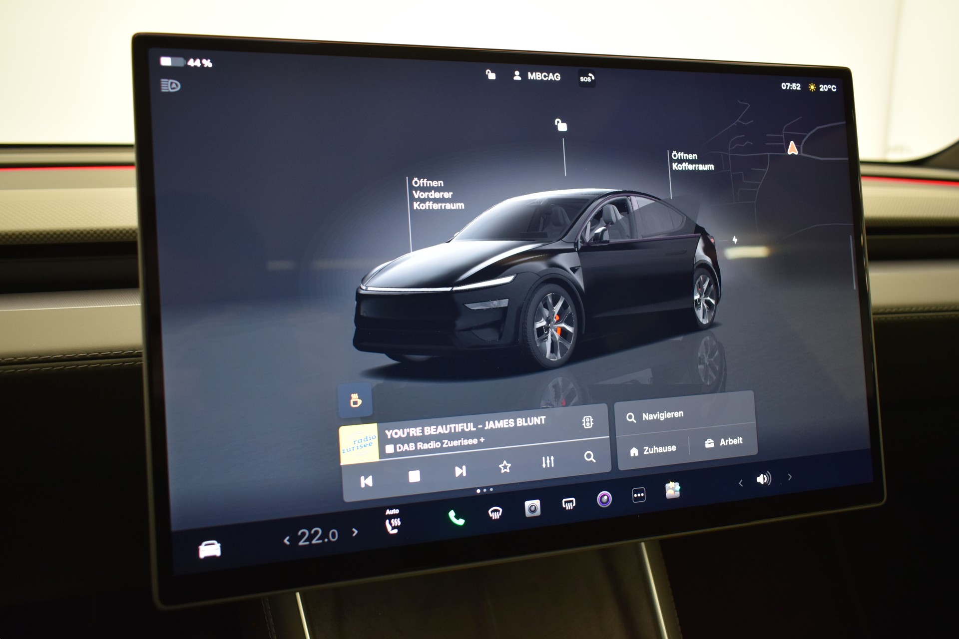 TESLA Model Y Performance 4WD 626PS, Diamond Black, 21 Zoll, Carbon, Made in Berlin-image-23