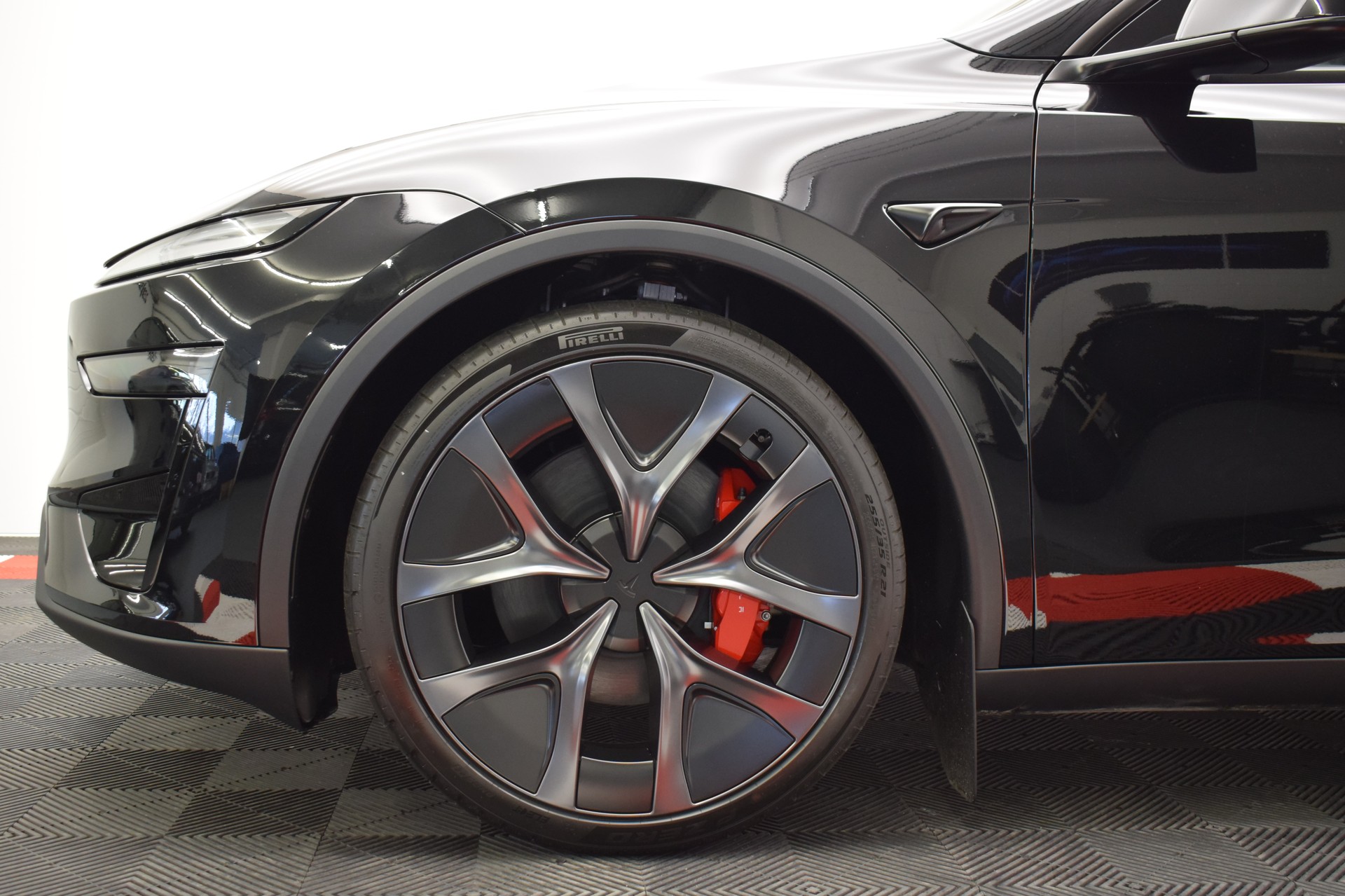 TESLA Model Y Performance 4WD 626PS, Diamond Black, 21 Zoll, Carbon, Made in Berlin-image-7