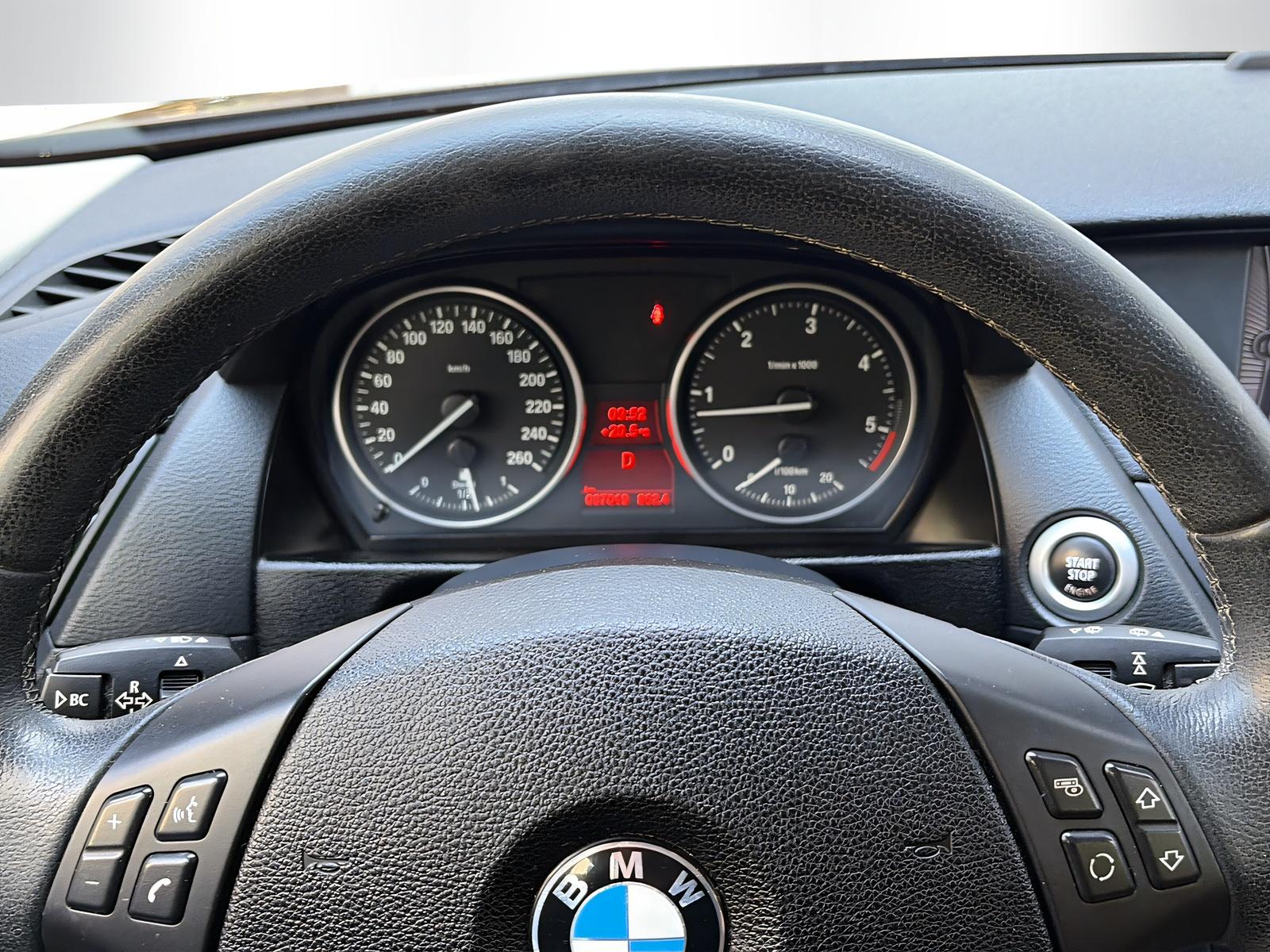 BMW X1 23d xDrive-image-9