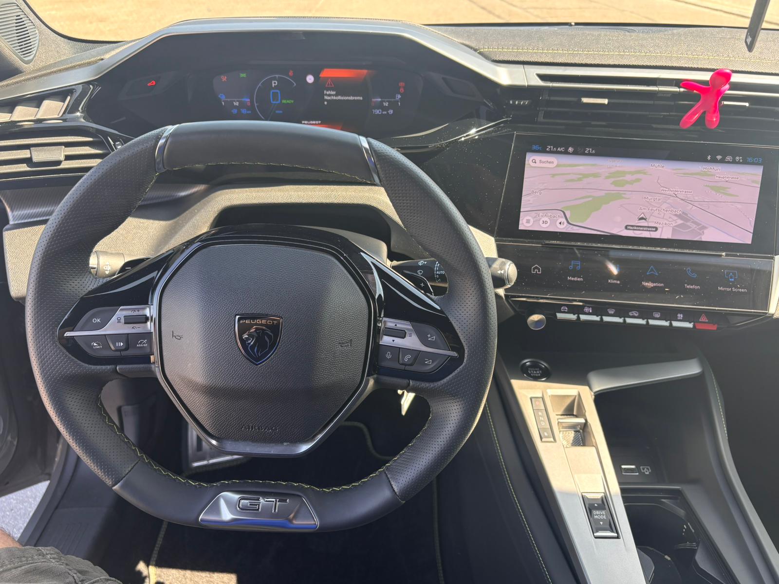 PEUGEOT 308 SW 1.6 PHEV 180 GT-image-15
