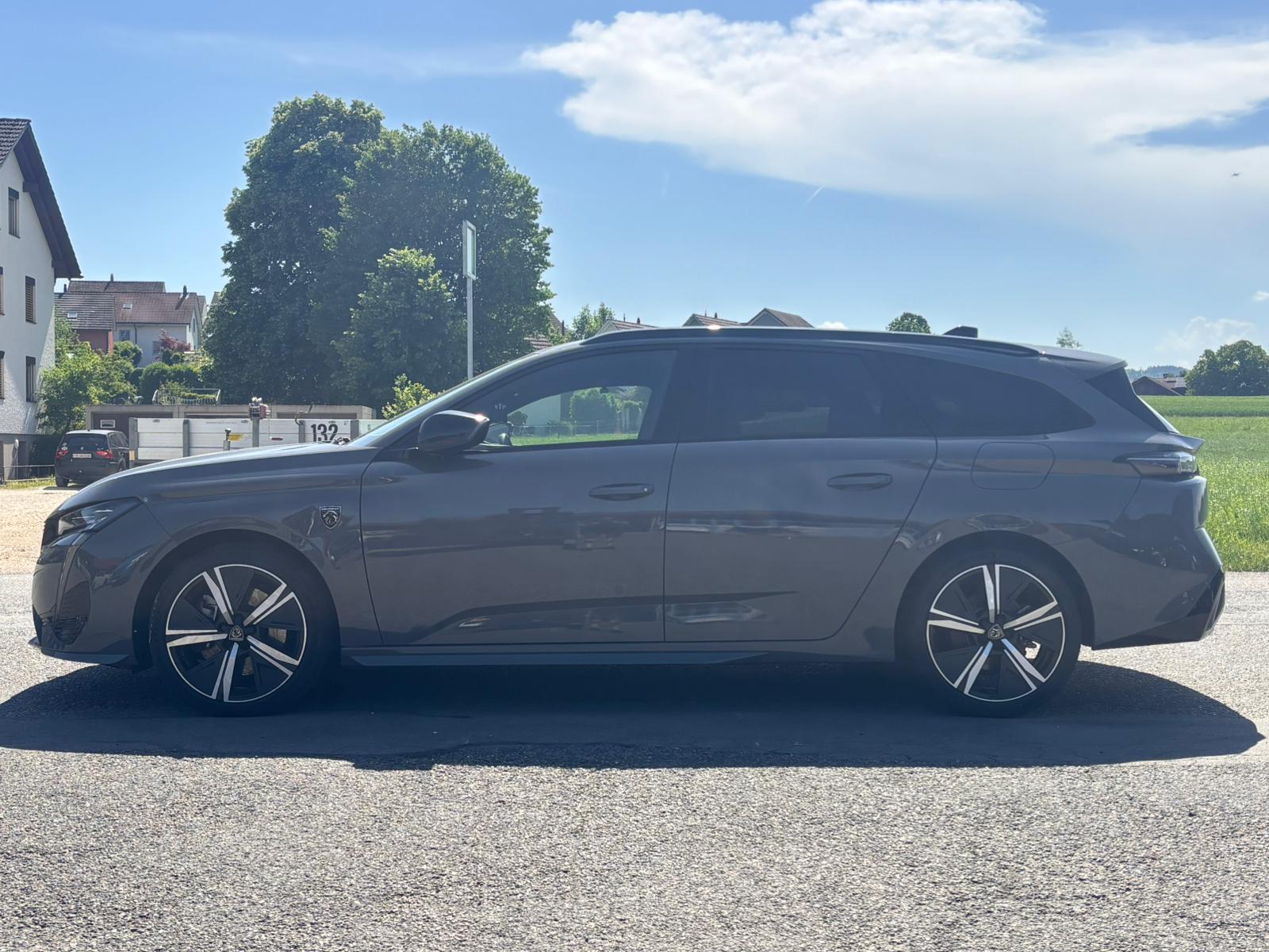 PEUGEOT 308 SW 1.6 PHEV 180 GT-image-7